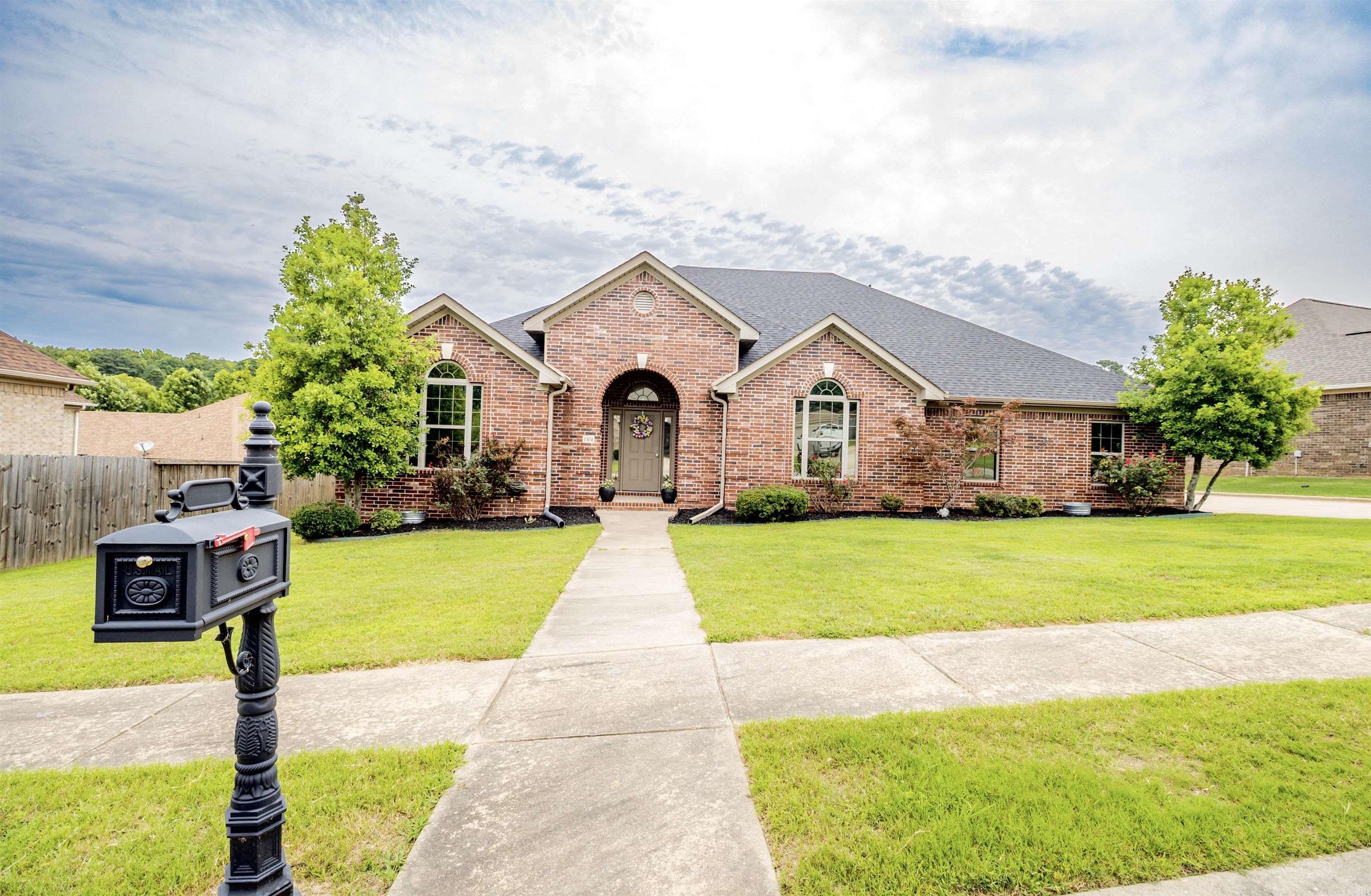 1304 Nature Way Property Photo 2