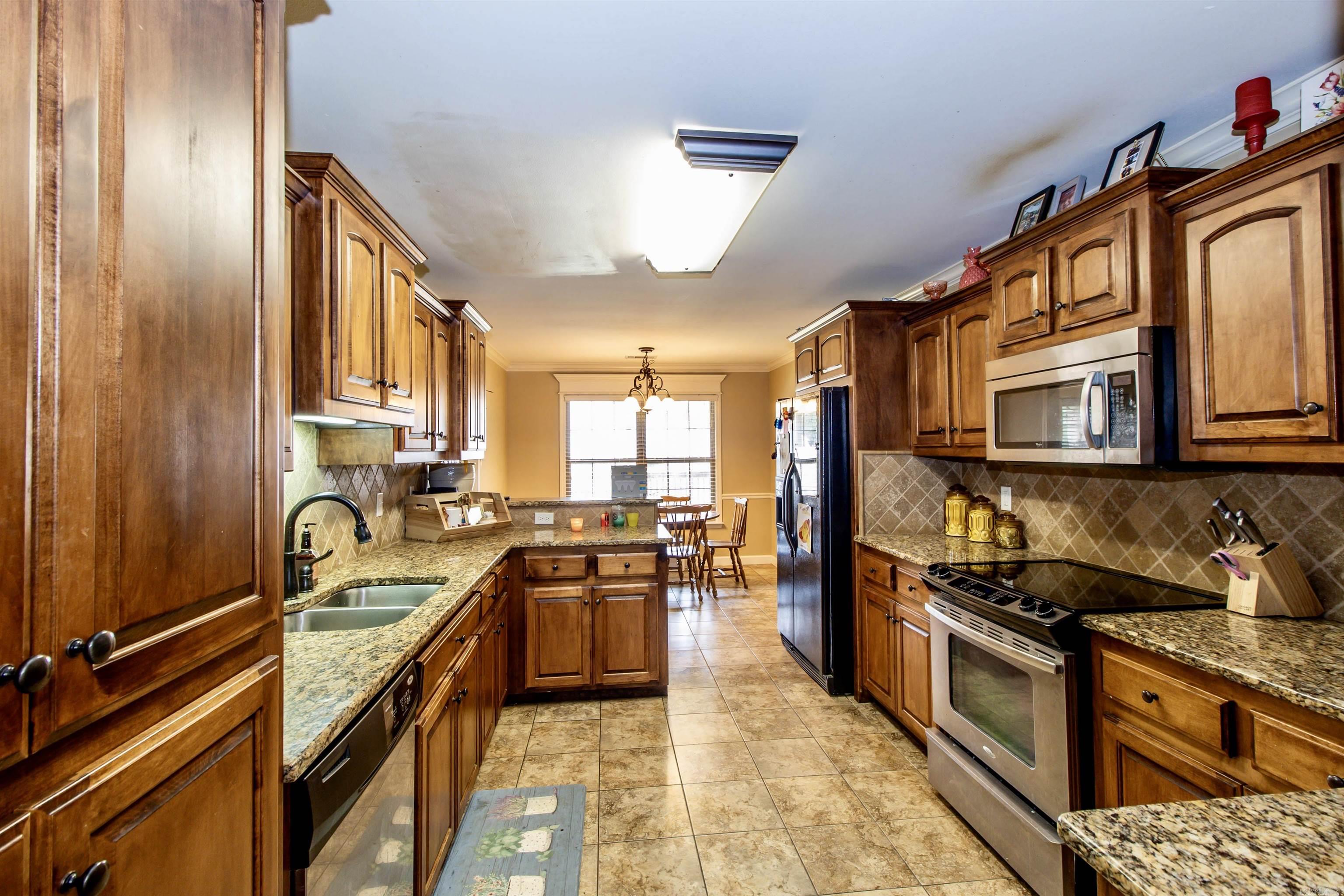 1304 Nature Way Property Photo 7