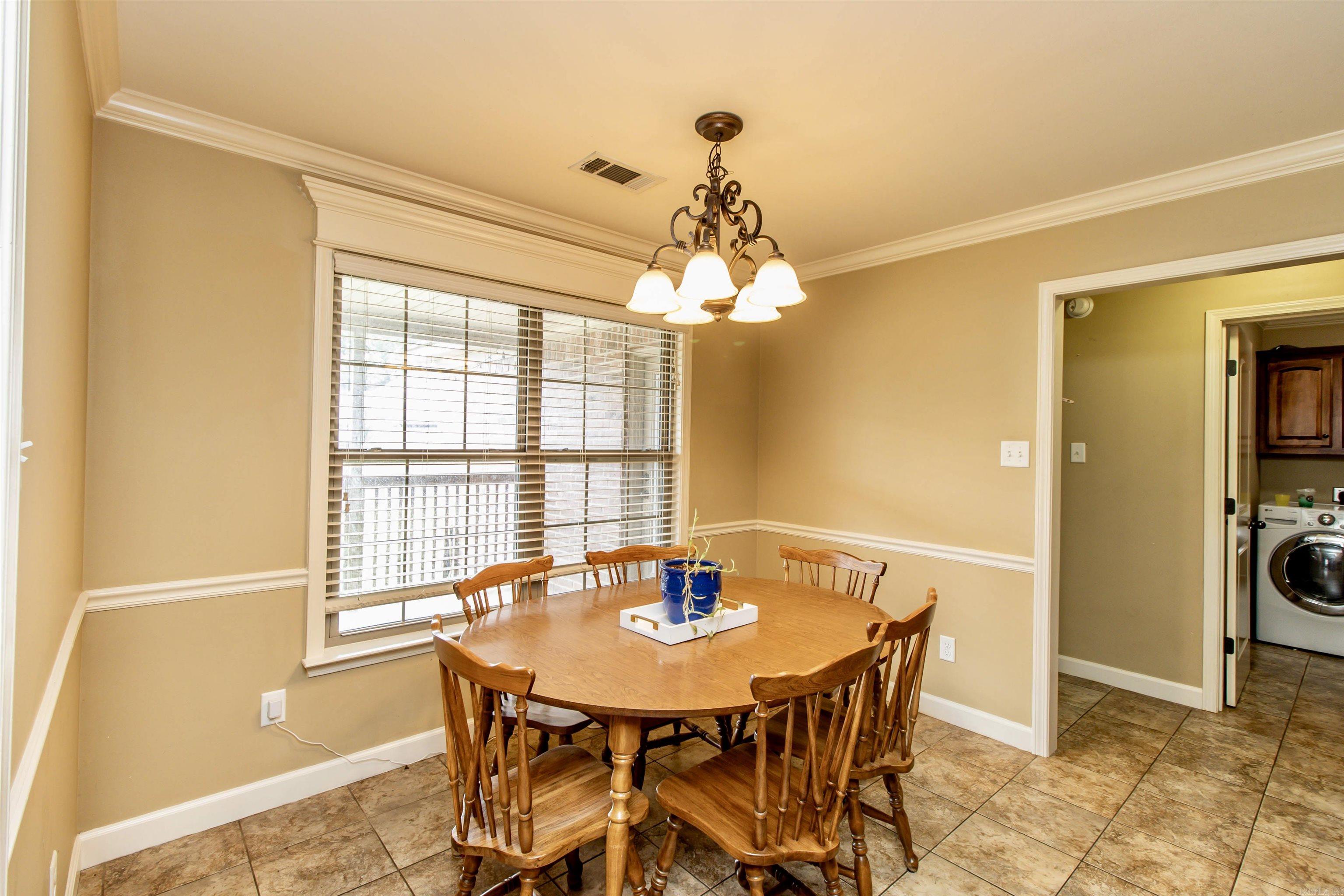 1304 Nature Way Property Photo 9