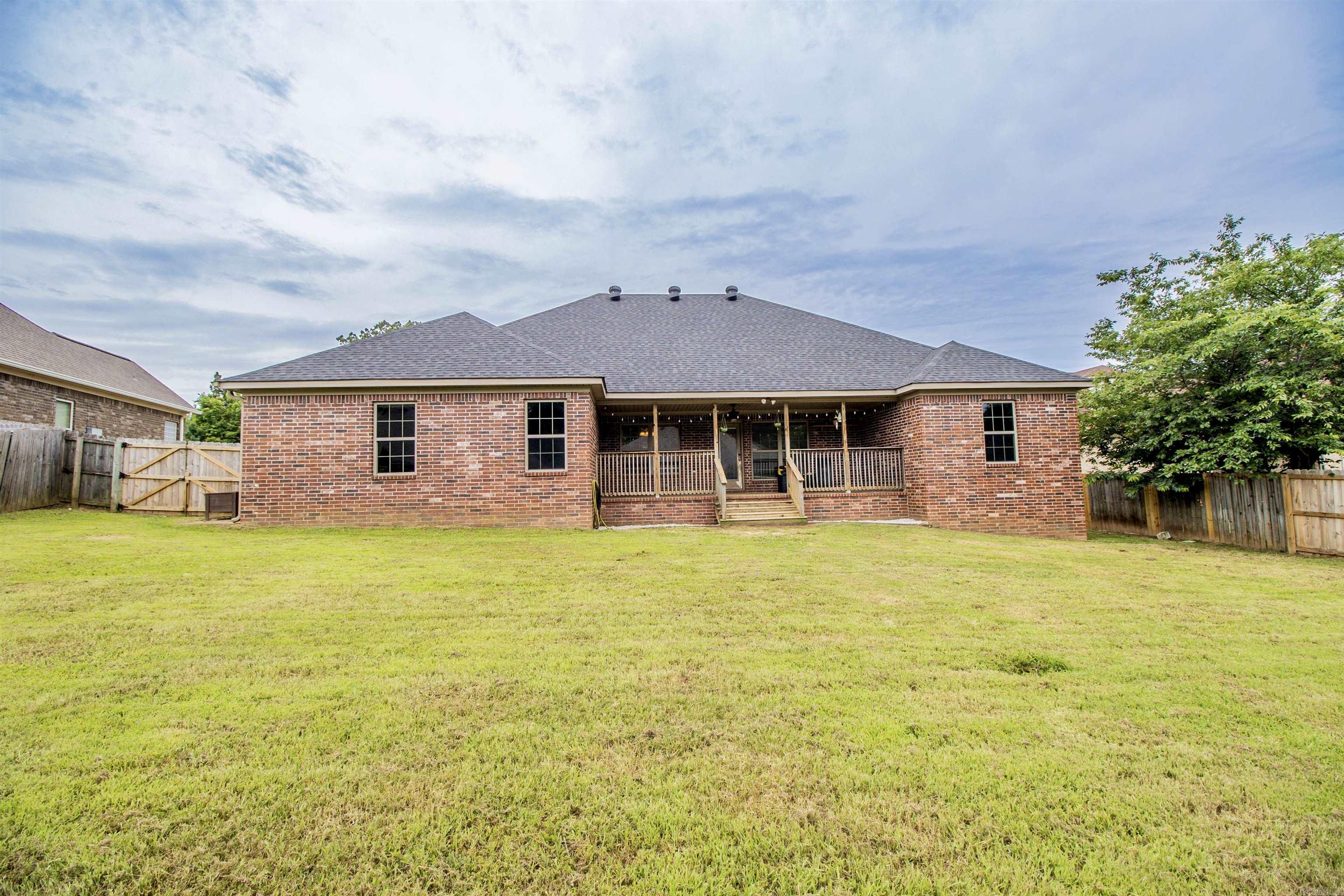 1304 Nature Way Property Photo 18