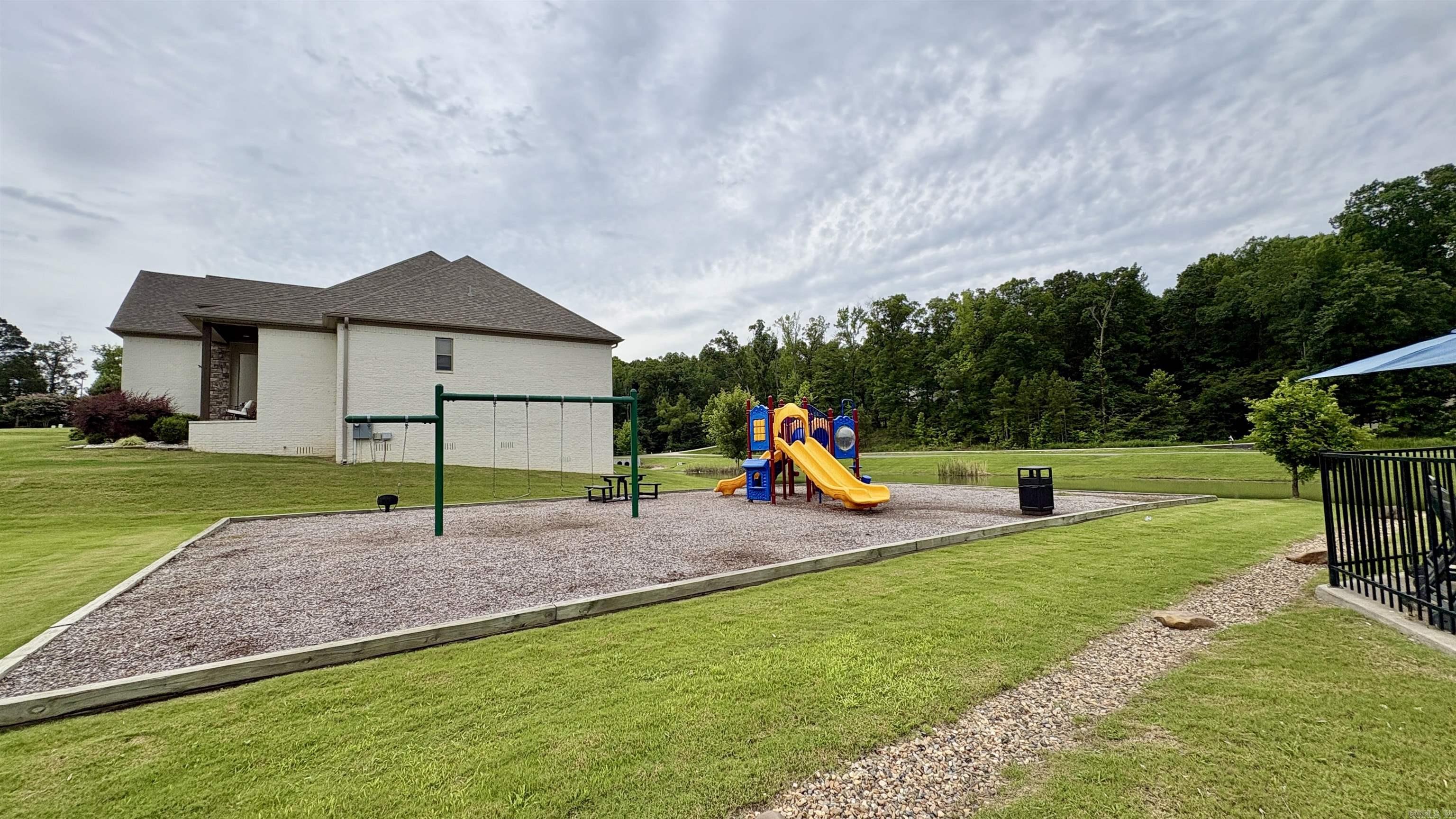 1304 Nature Way Property Photo 19
