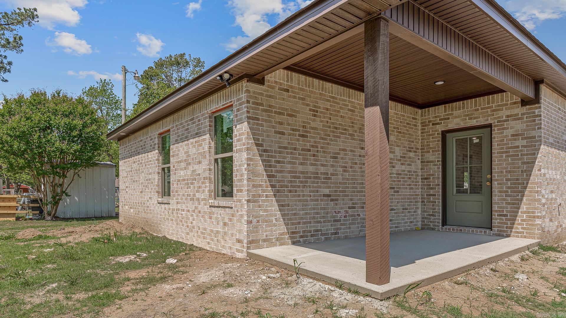 303 Hogan Property Photo 15