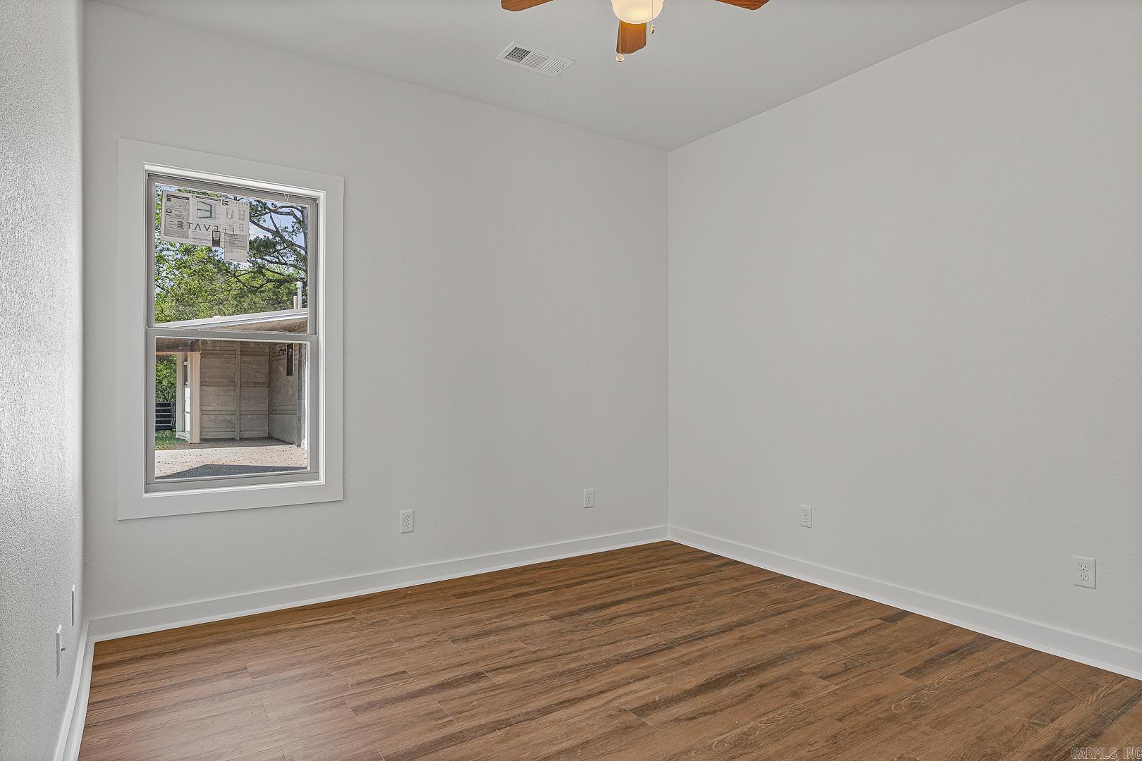 303 Hogan Property Photo 18