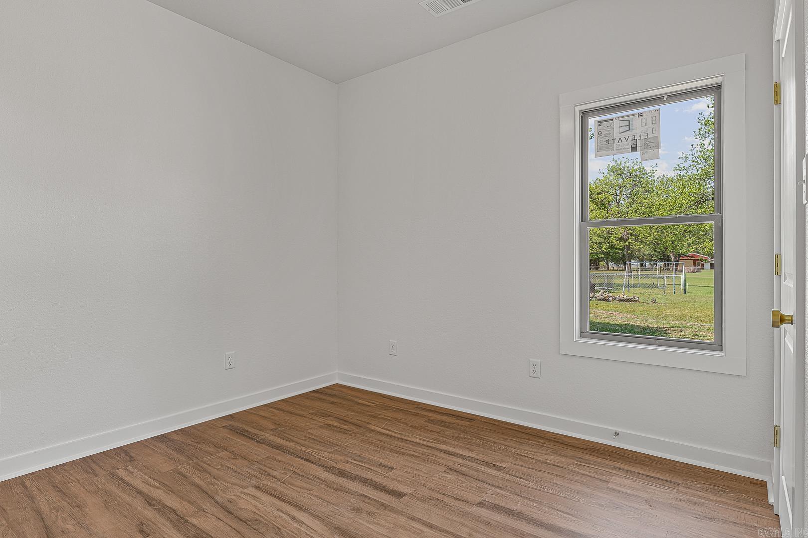 303 Hogan Property Photo 19