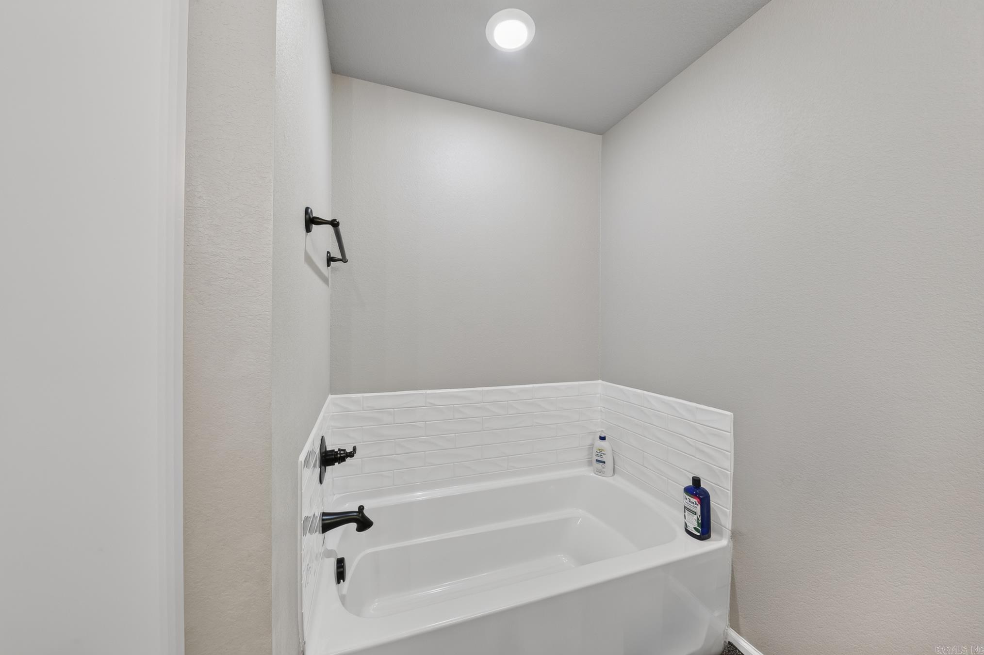 24 Aberdeen Drive Property Photo 30