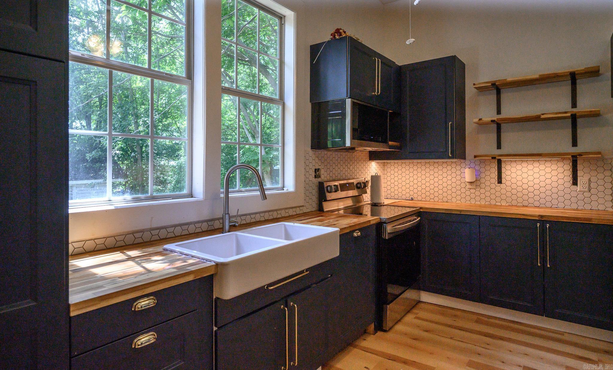 407 Tenth Property Photo 7