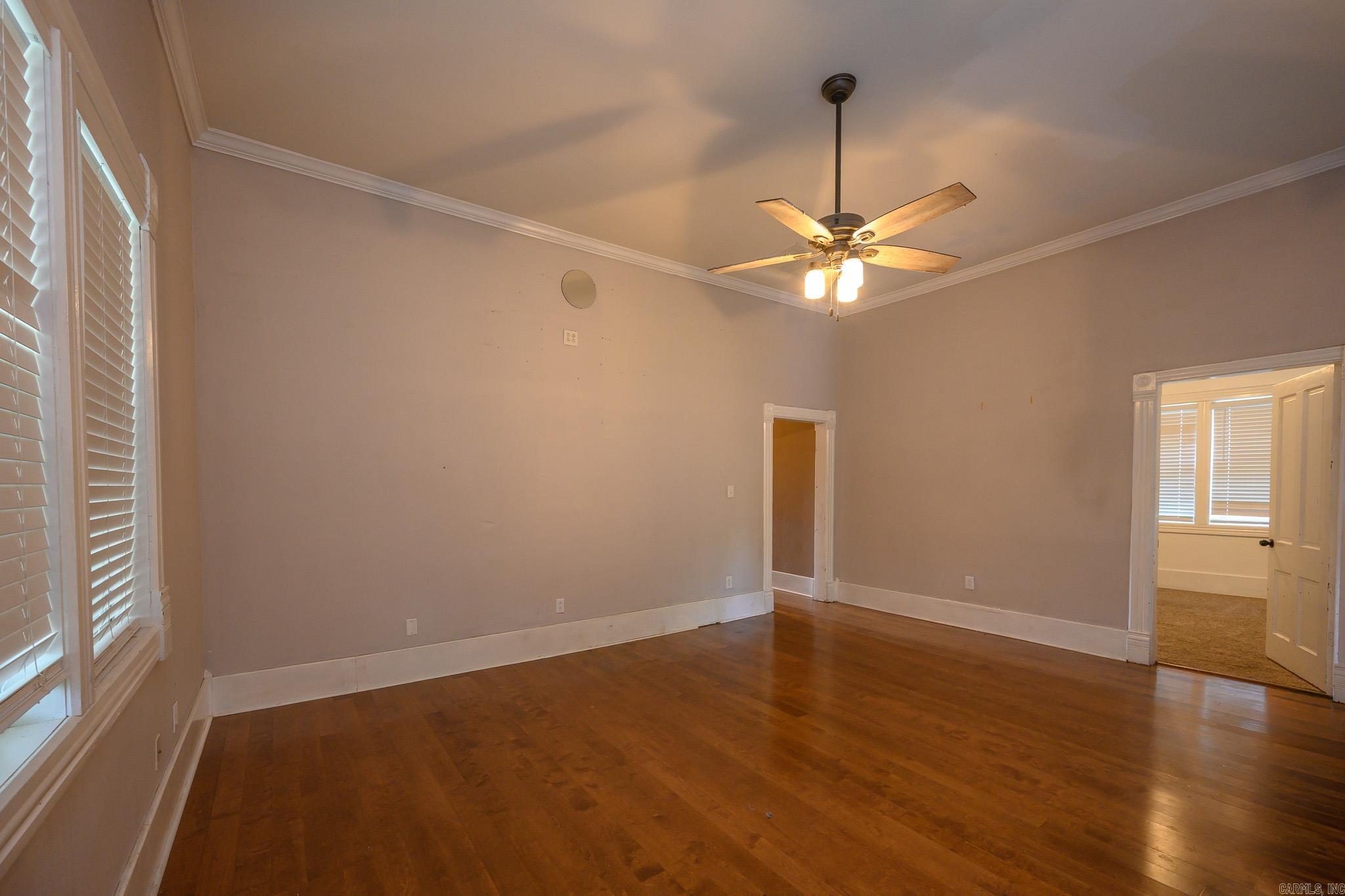407 Tenth Property Photo 13