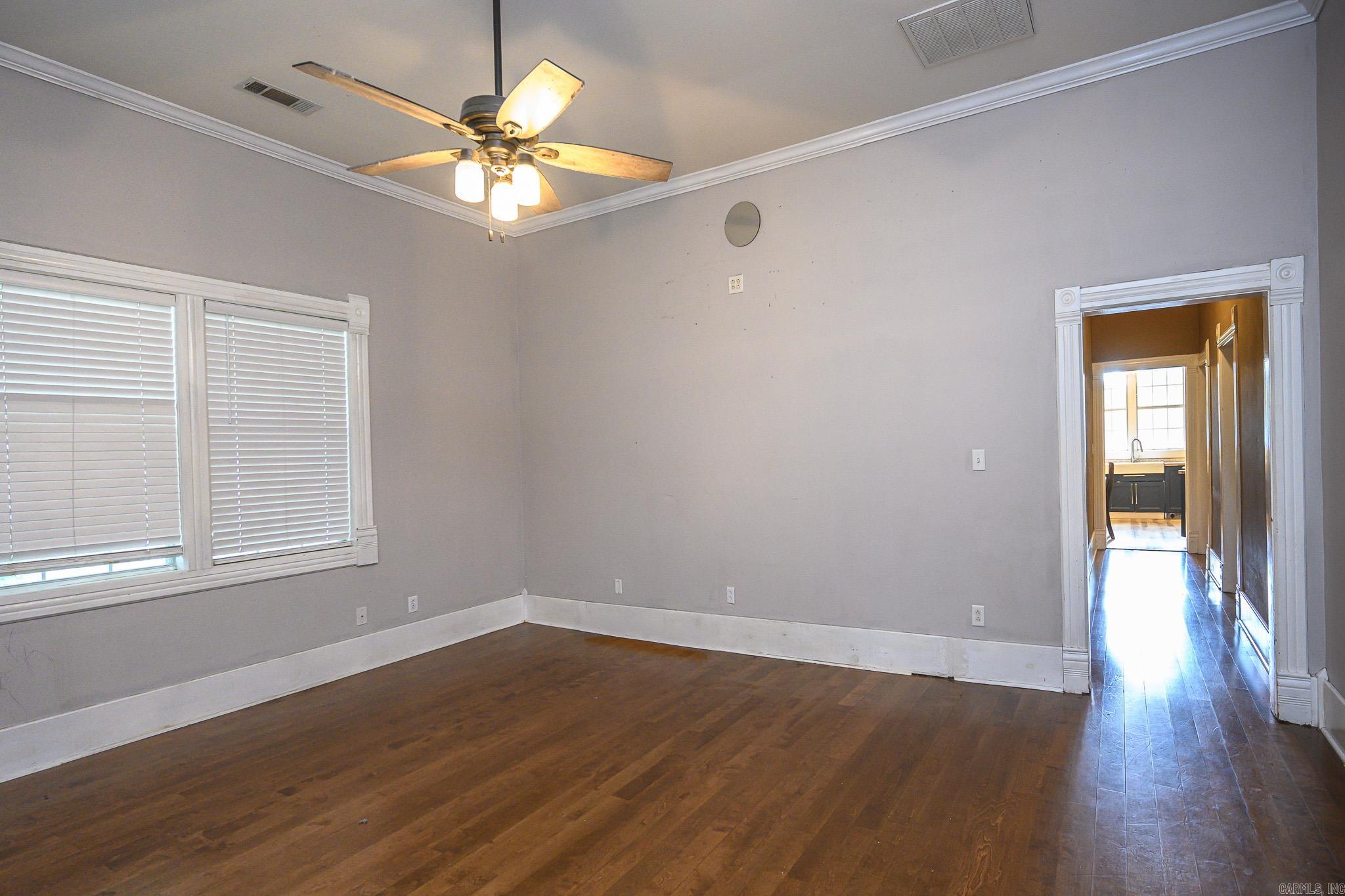 407 Tenth Property Photo 15