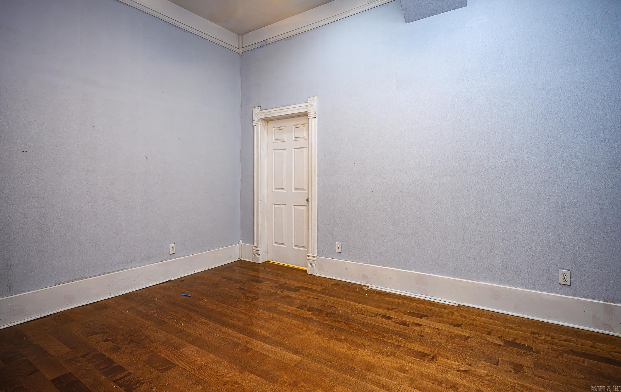 407 Tenth Property Photo 16