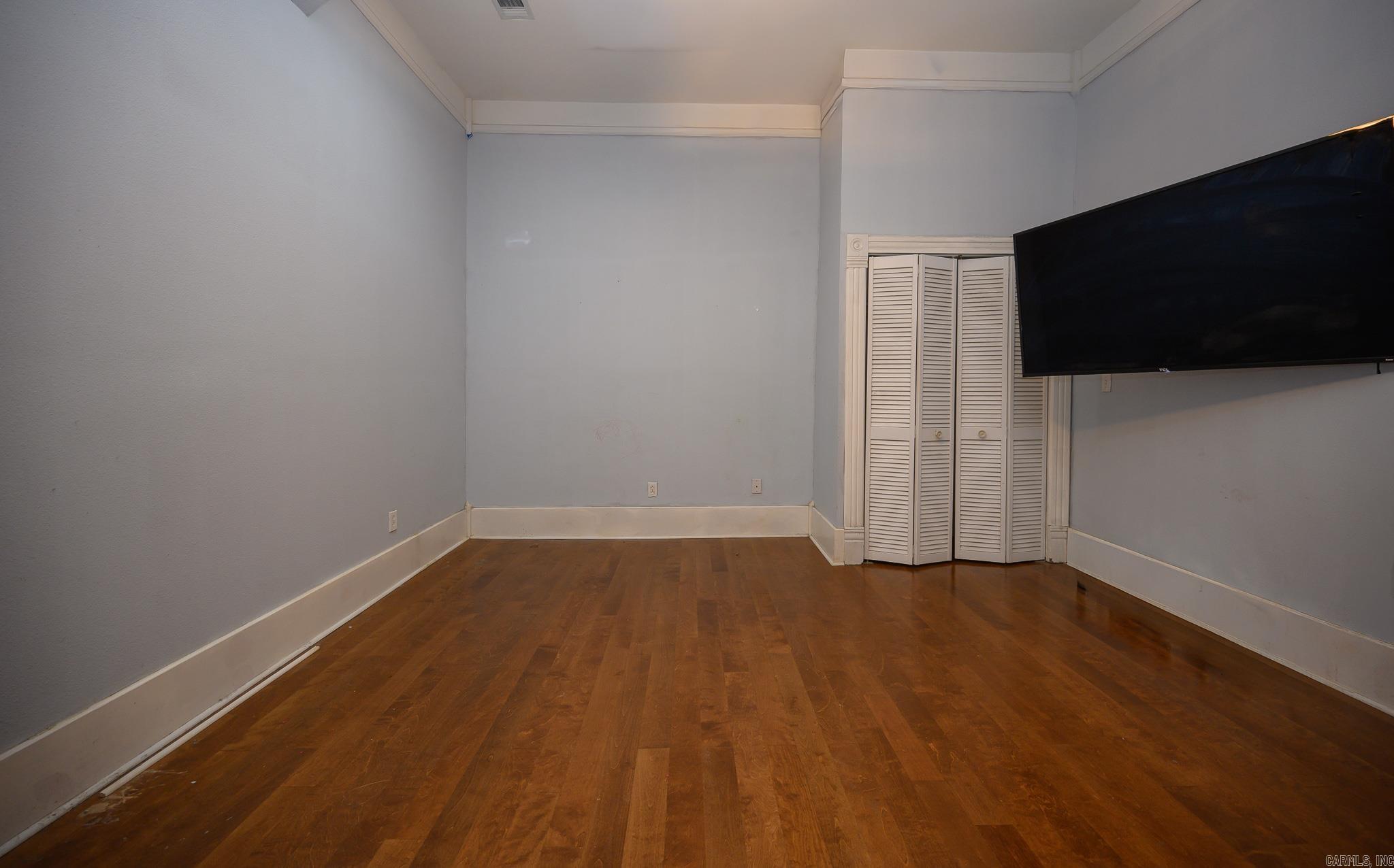 407 Tenth Property Photo 18