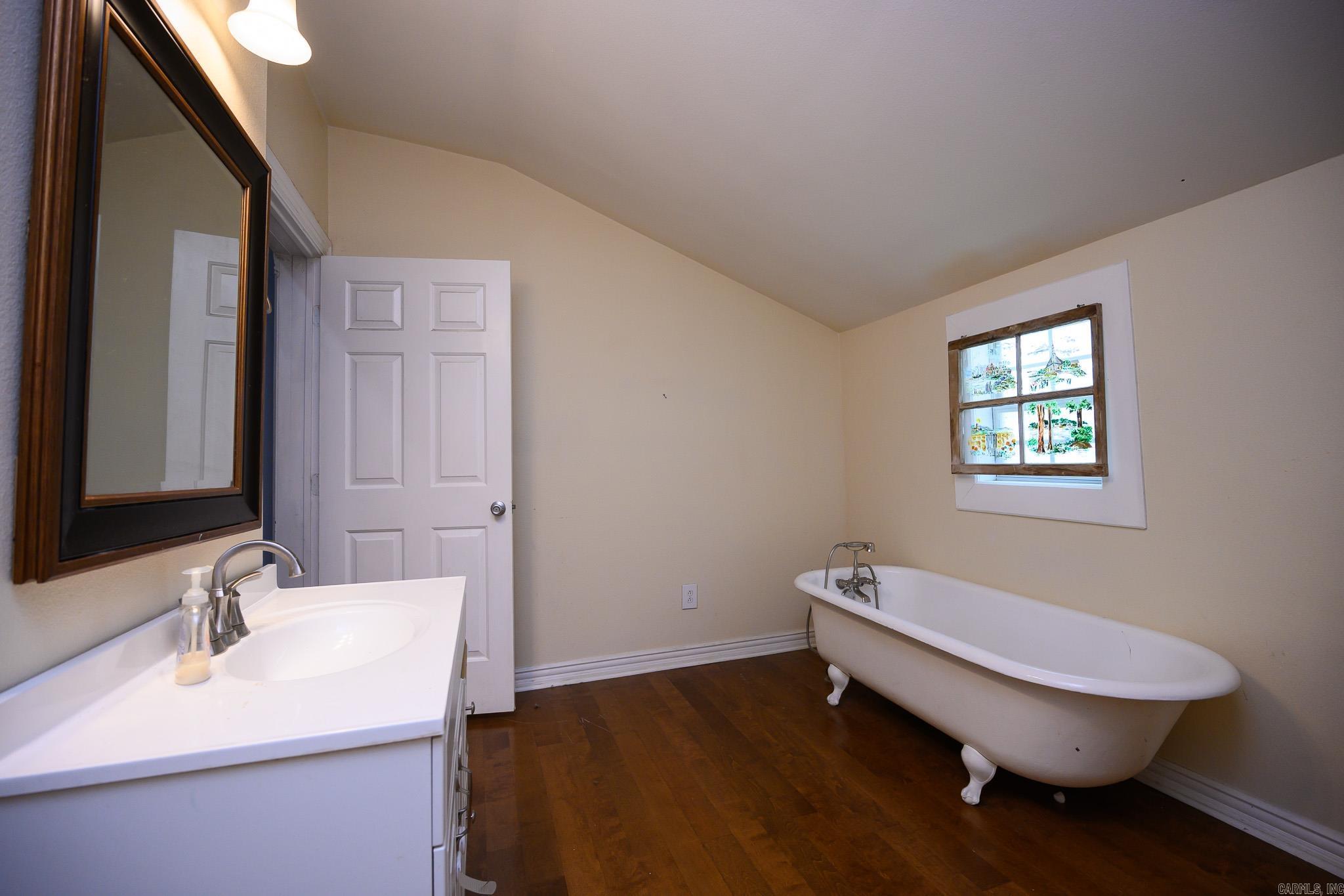 407 Tenth Property Photo 20