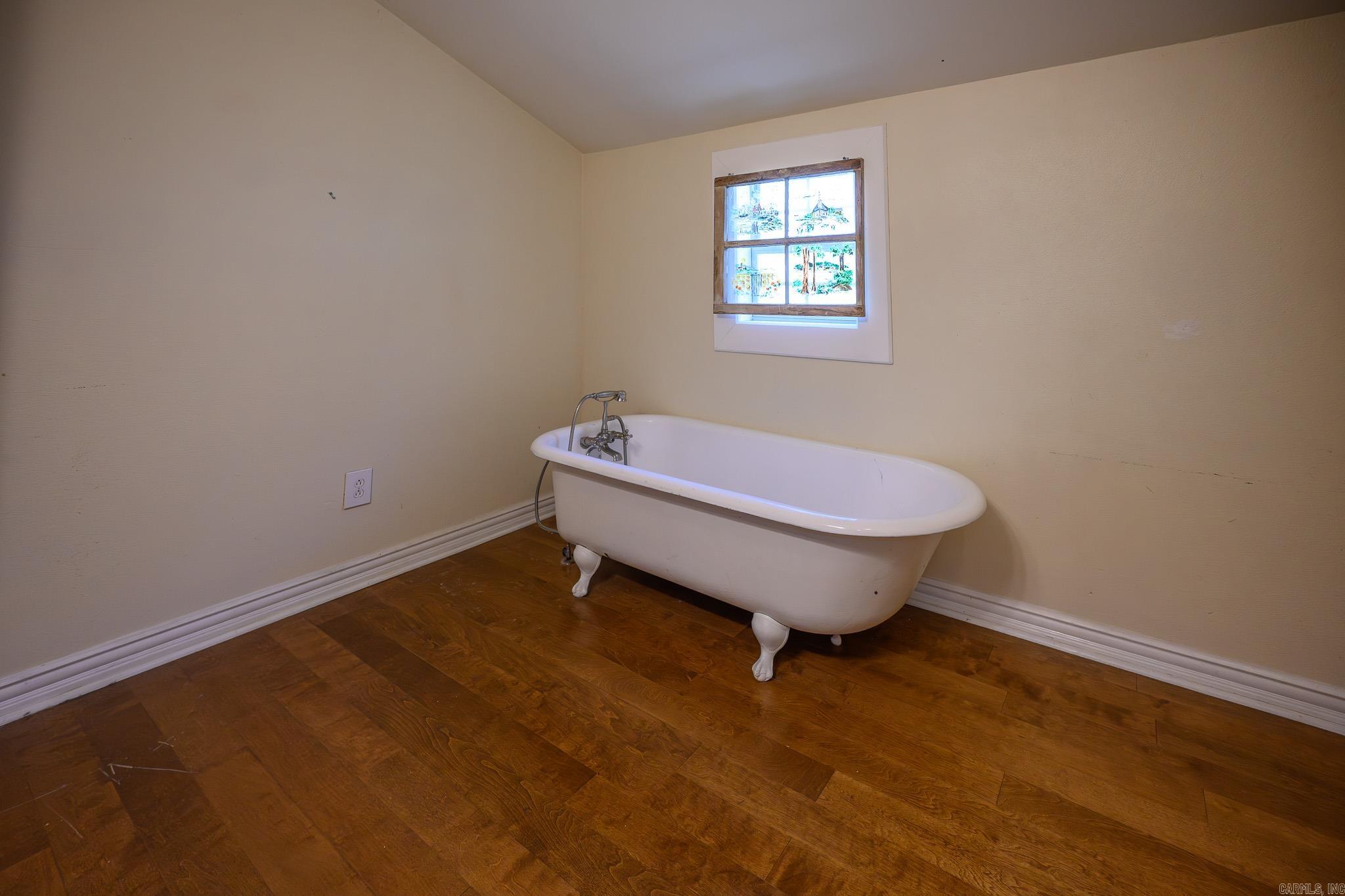 407 Tenth Property Photo 21