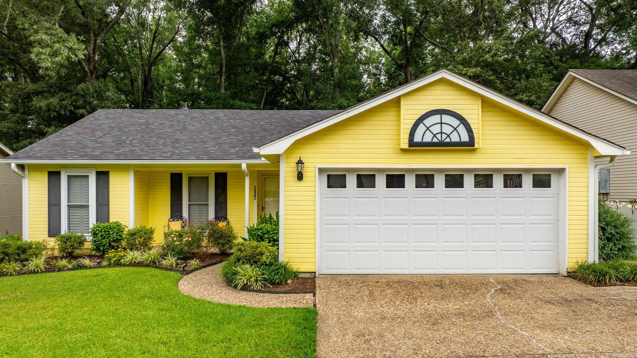 12501 Goldleaf Drive Property Photo 1