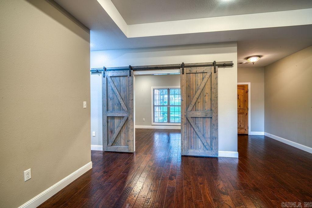 4910 Peachtree Avenue Property Photo 11