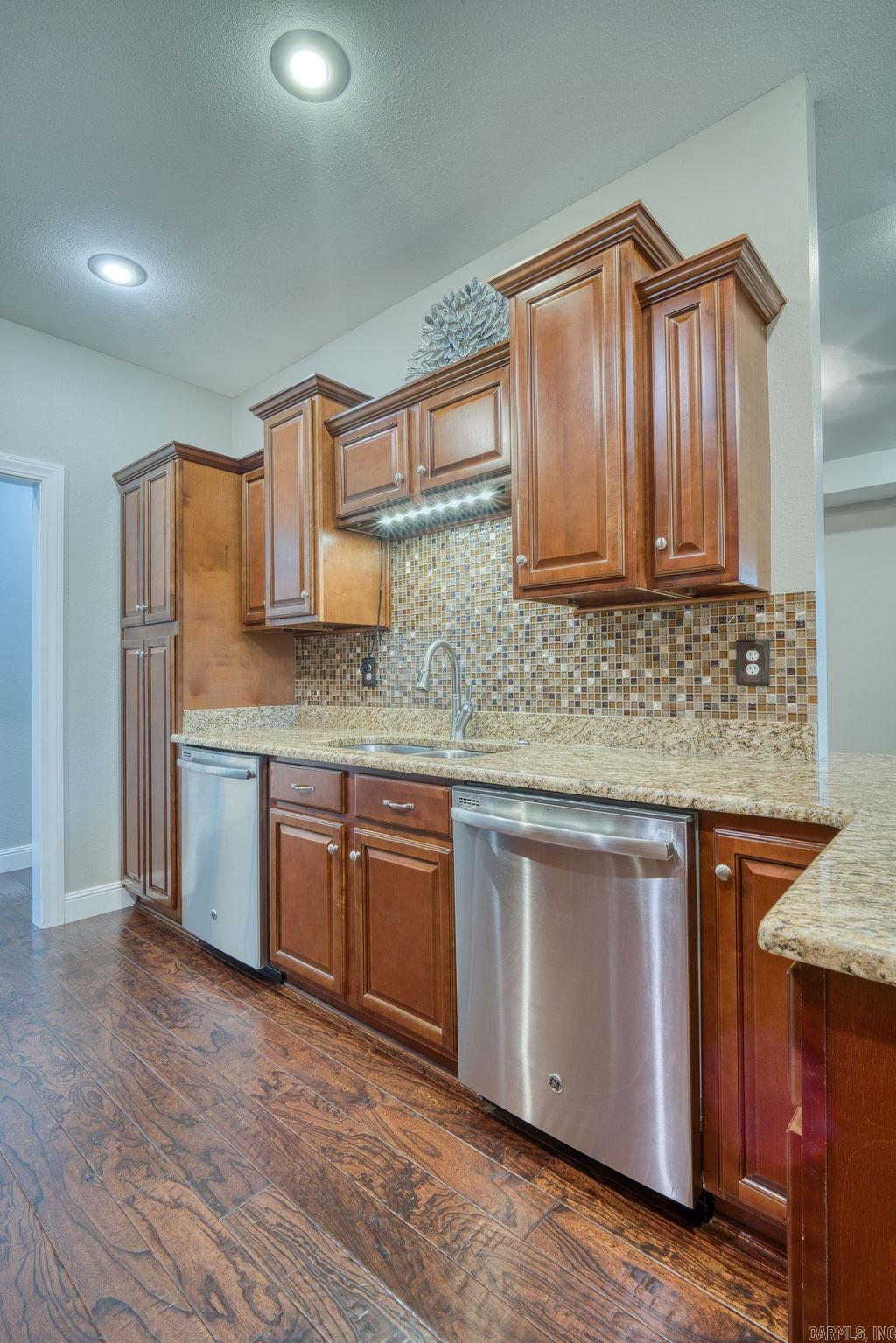 4910 Peachtree Avenue Property Photo 15
