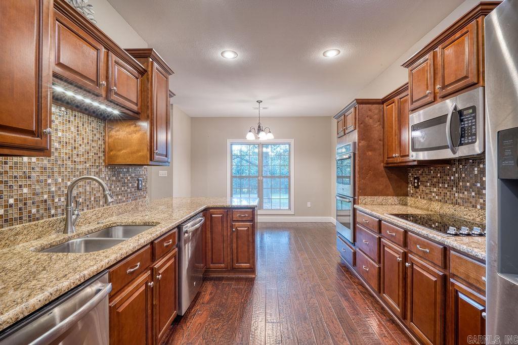 4910 Peachtree Avenue Property Photo 18