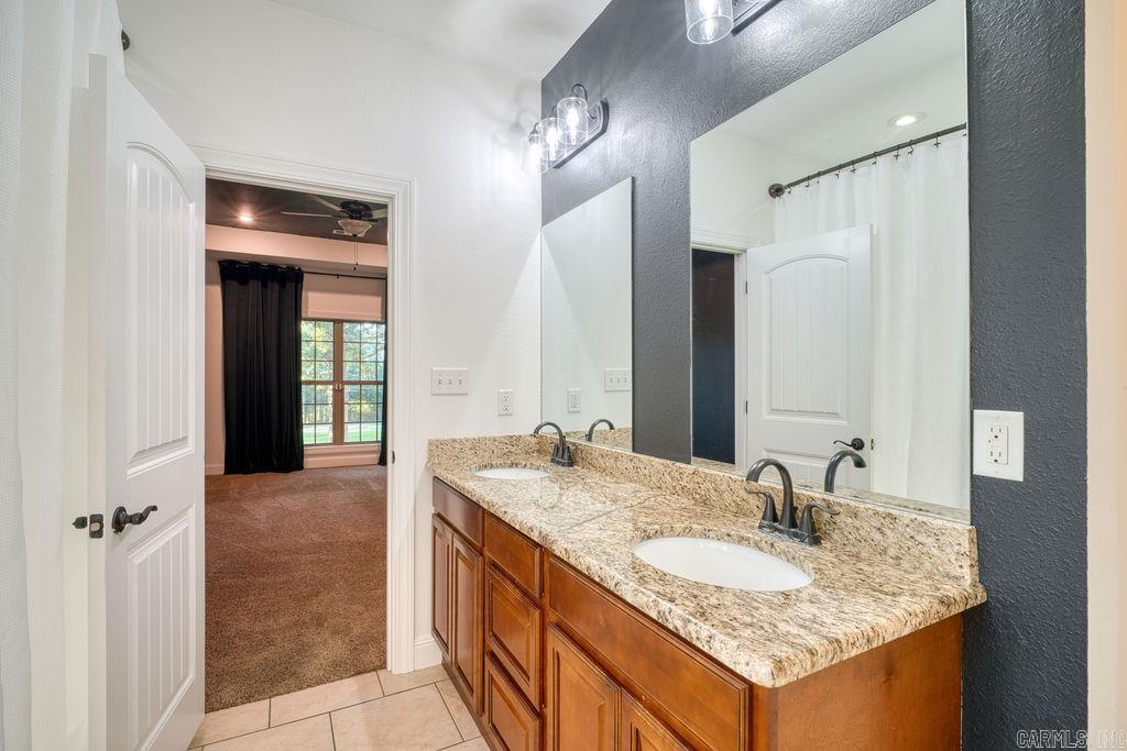 4910 Peachtree Avenue Property Photo 27
