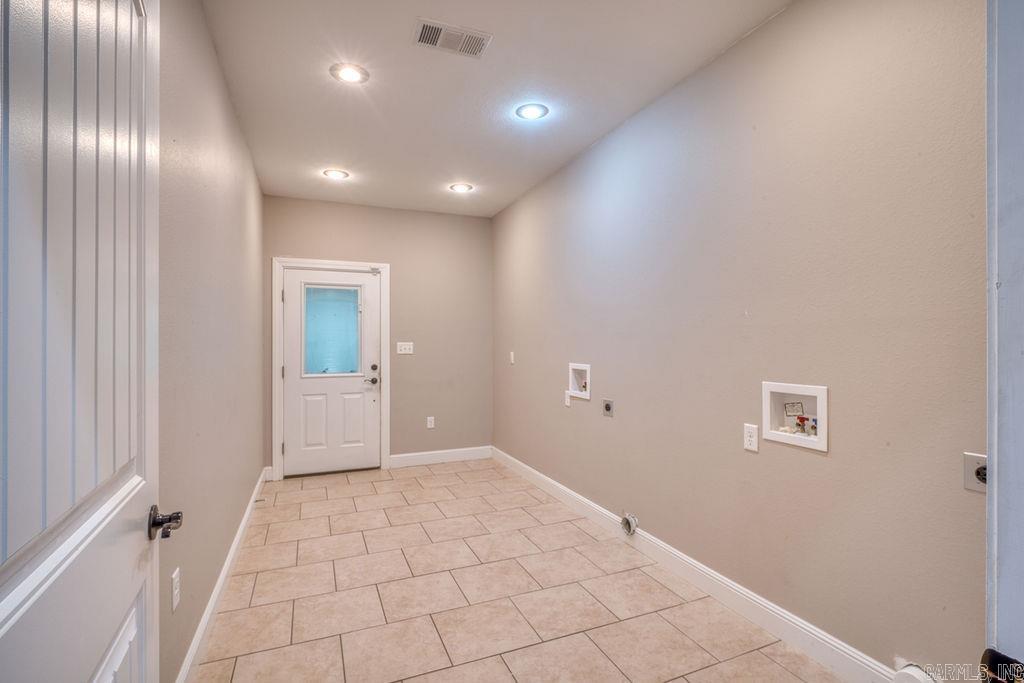 4910 Peachtree Avenue Property Photo 35