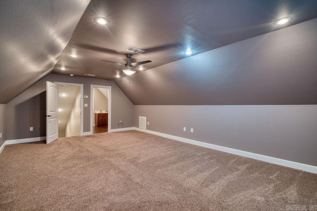 4910 Peachtree Avenue Property Photo 43
