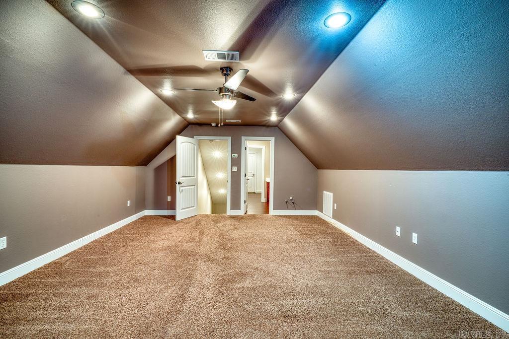 4910 Peachtree Avenue Property Photo 44