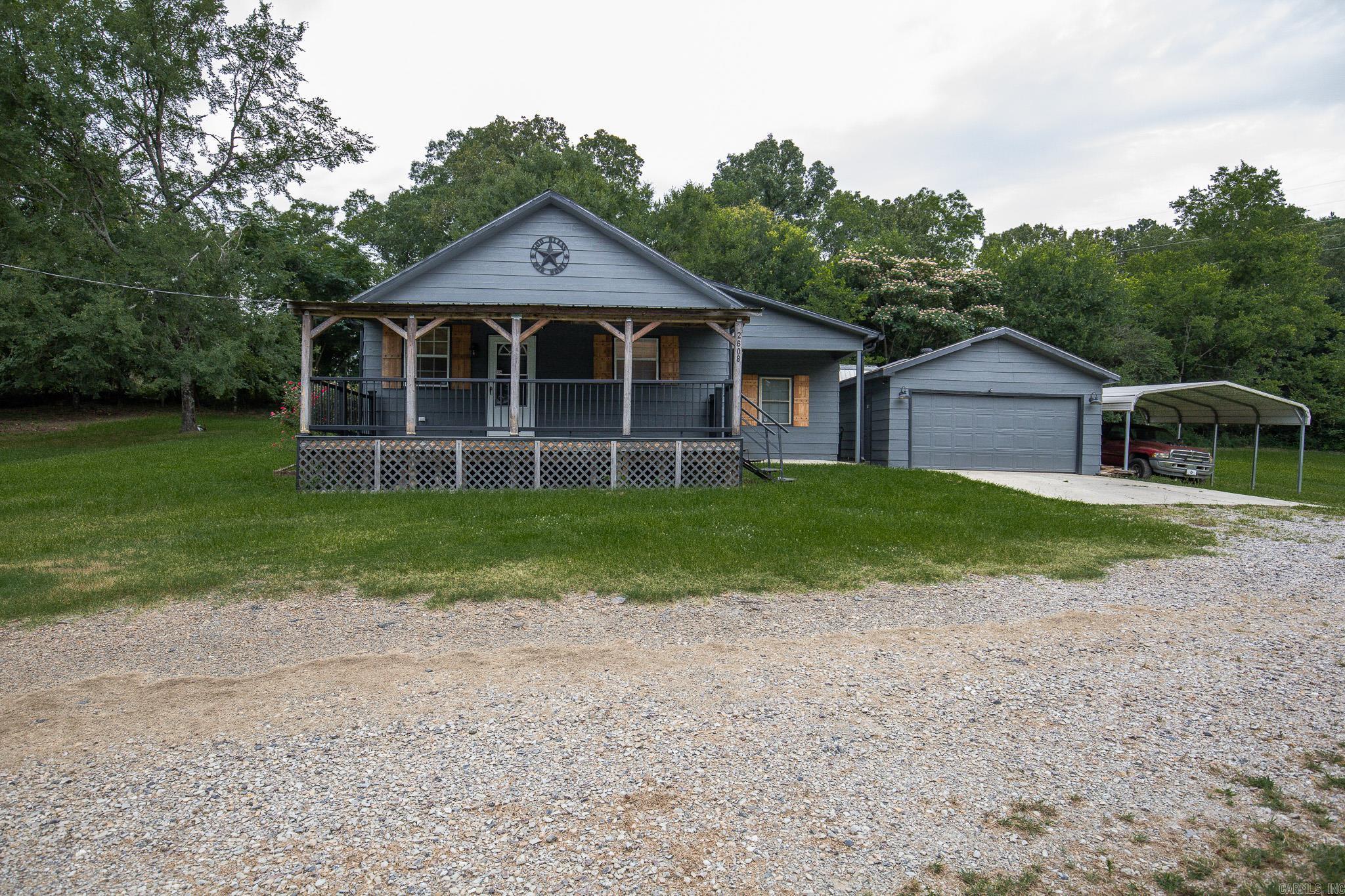 2608 Timberlake Dr Property Photo 1