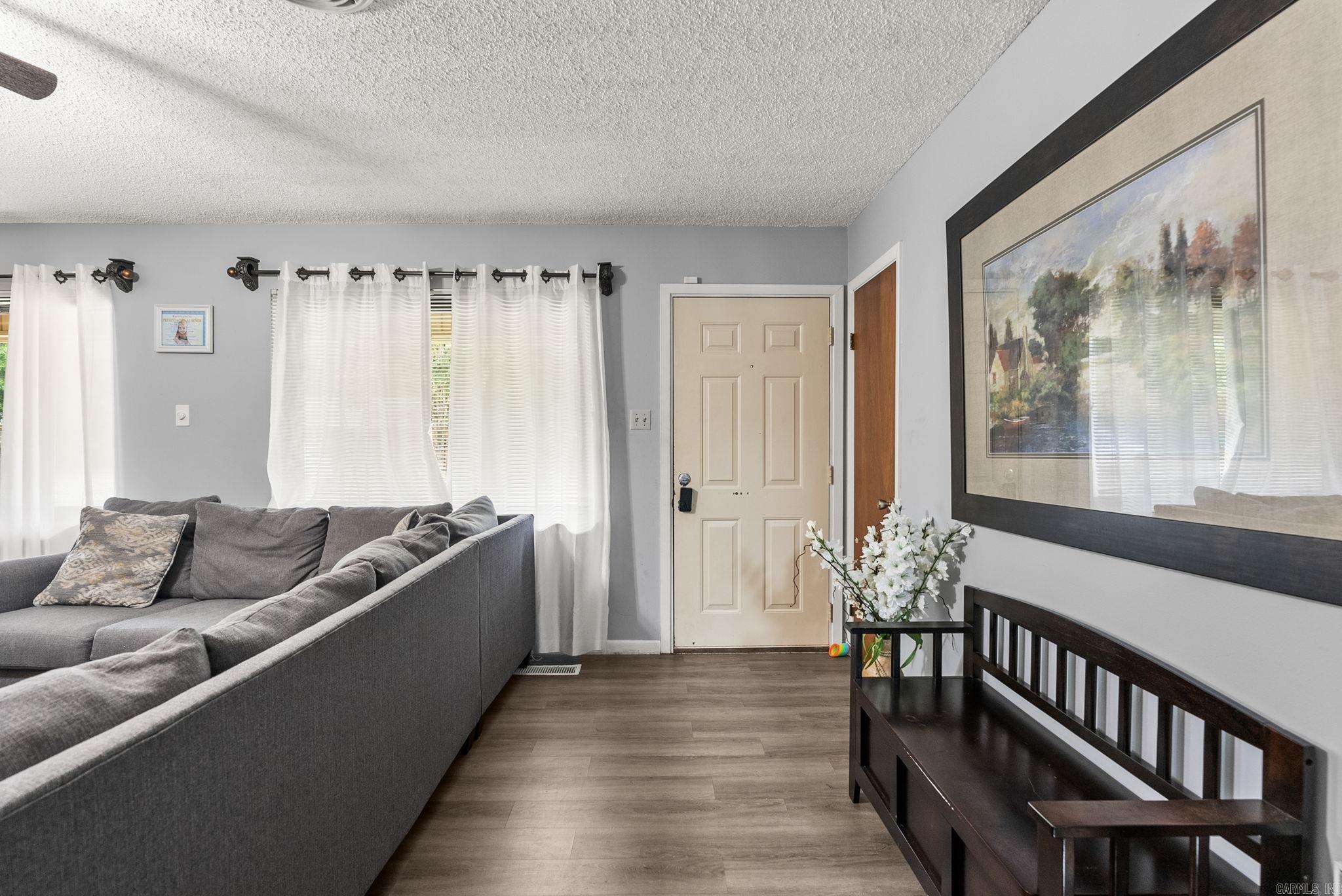 4008 Emerson Drive Property Photo 15