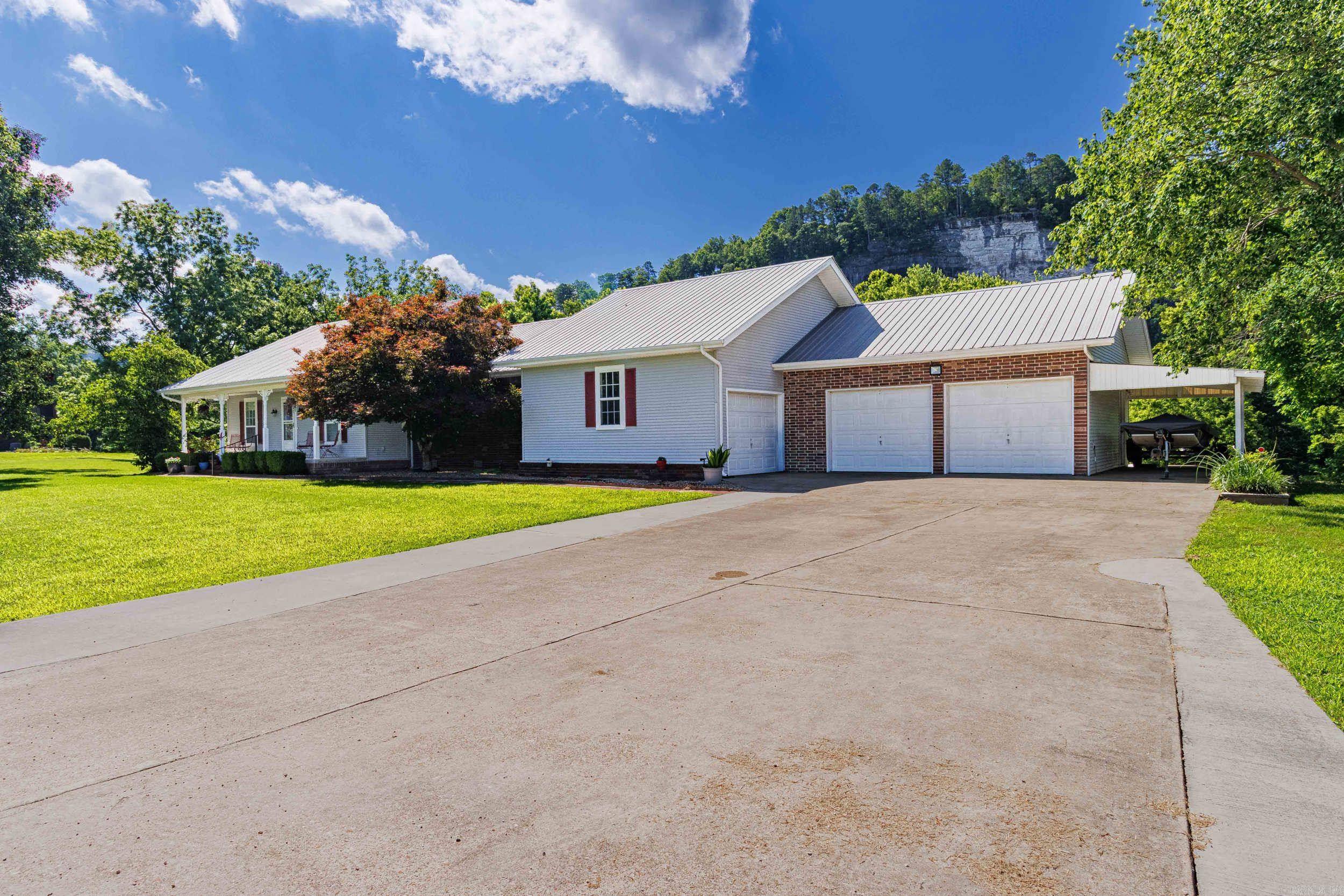 3582 Riverview Drive Property Photo 7