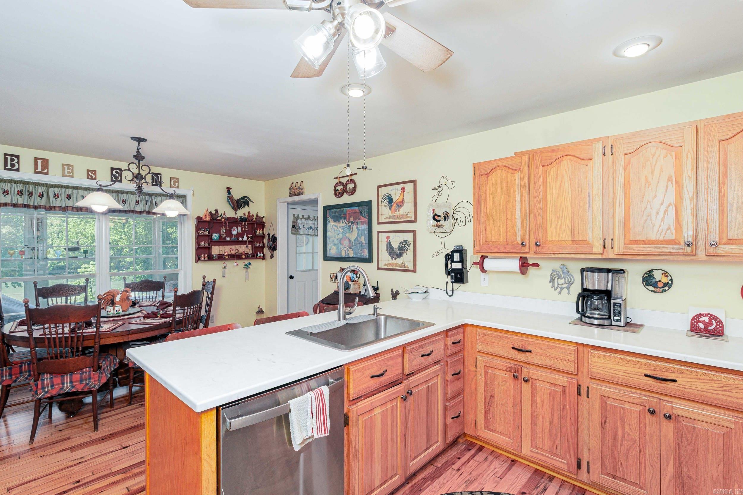 3582 Riverview Drive Property Photo 16