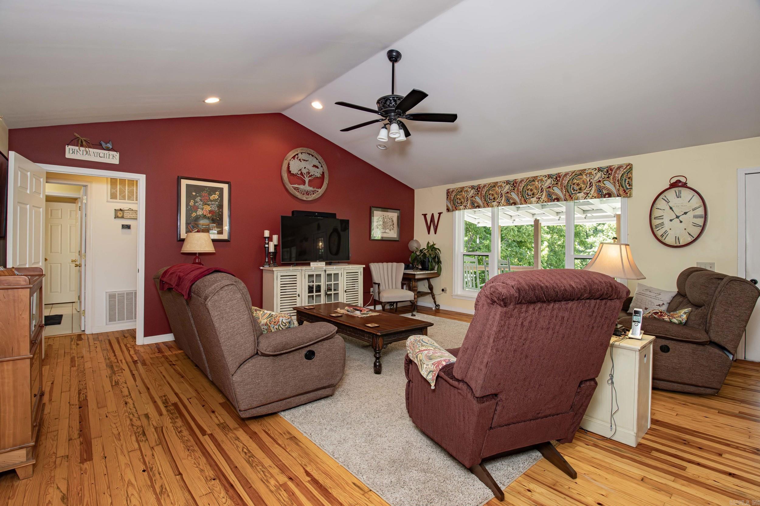 3582 Riverview Drive Property Photo 25