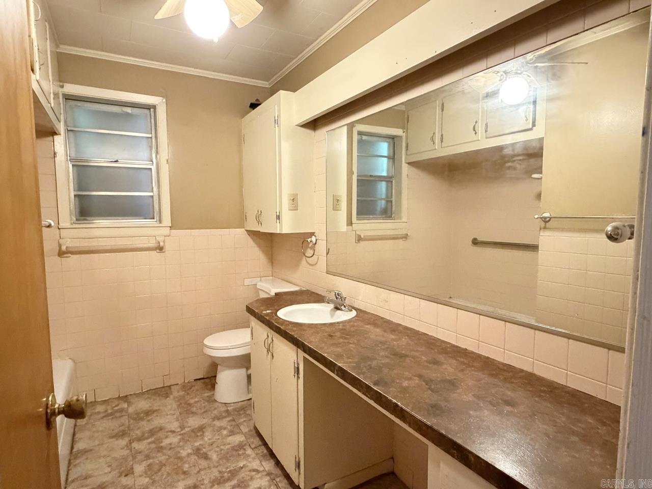 117 Lawrence St Property Photo 13