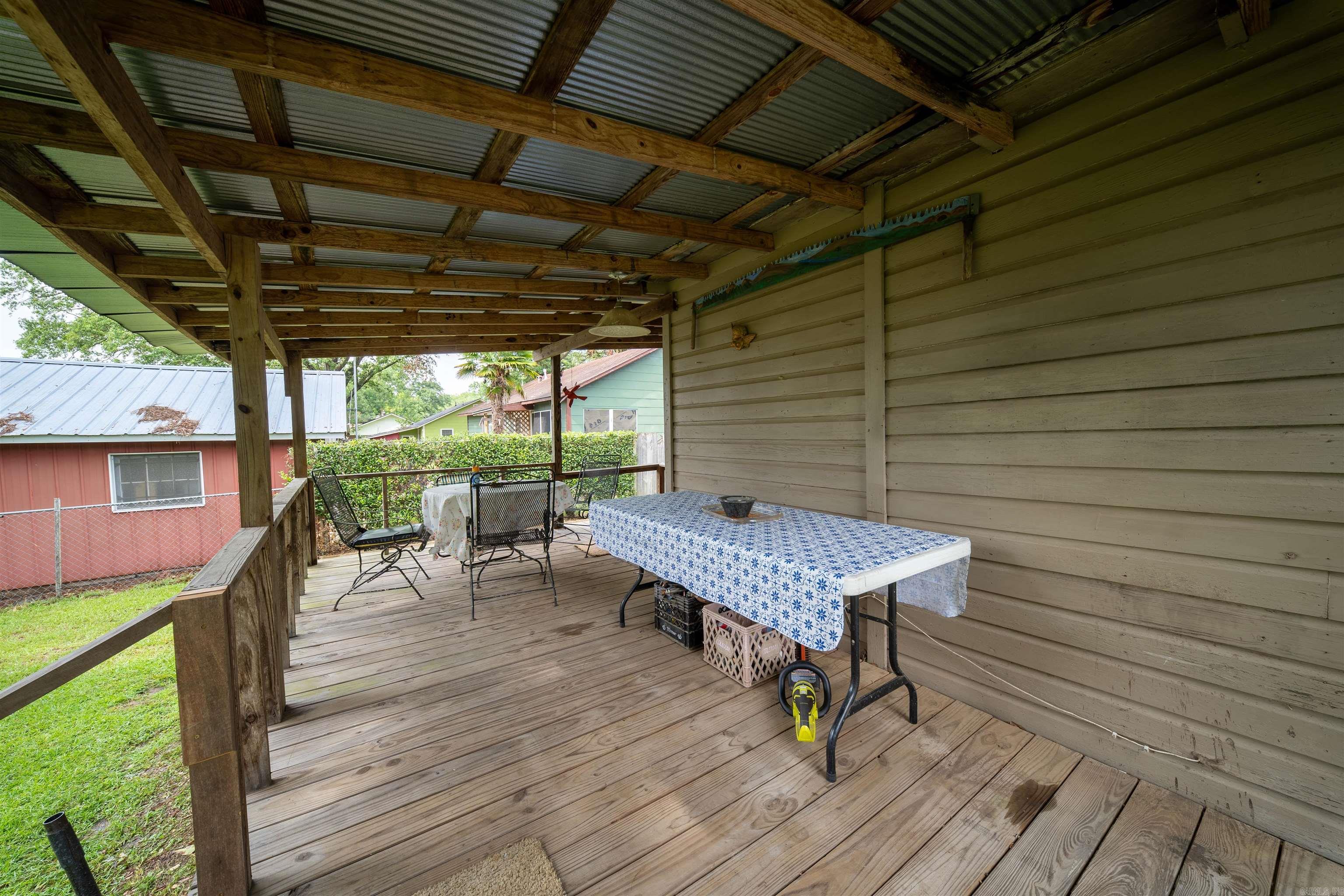 2532 Williams Street Property Photo 20