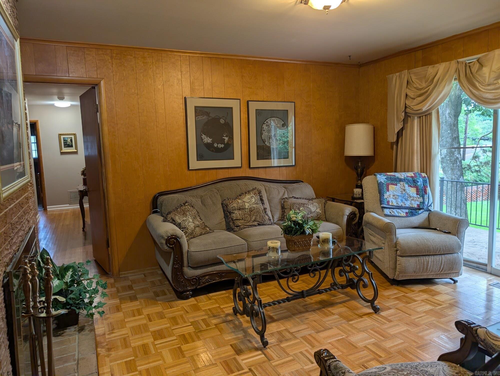 7023 W Markham Property Photo 22