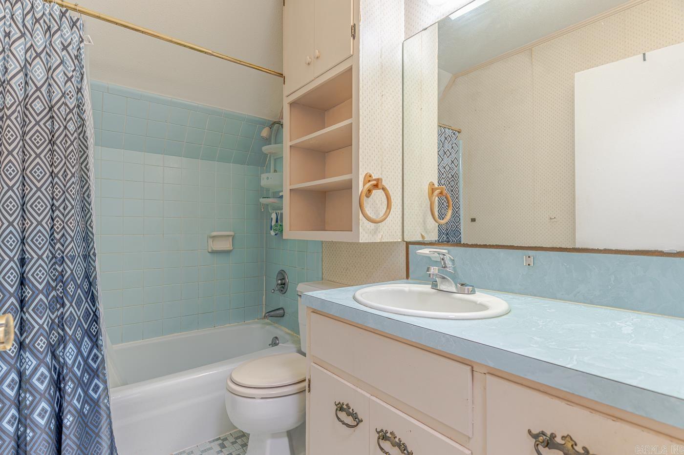 601 W Stroud St Property Photo 33
