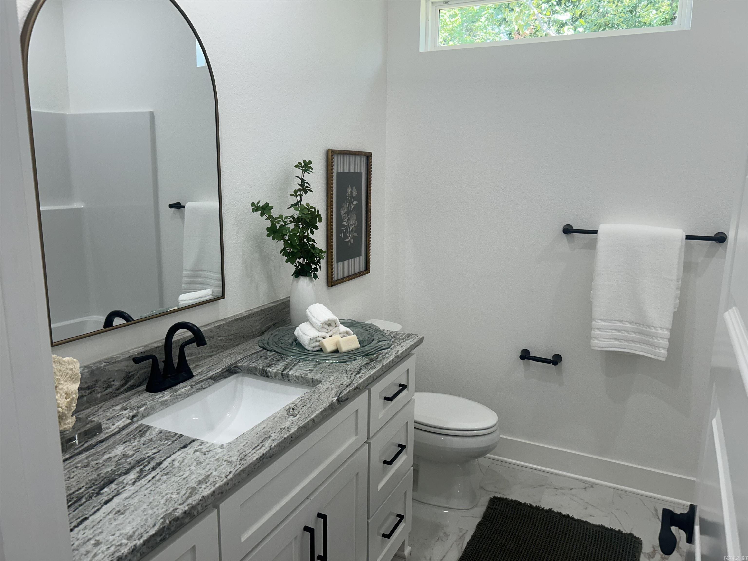 912 Conrad Cove Property Photo 15