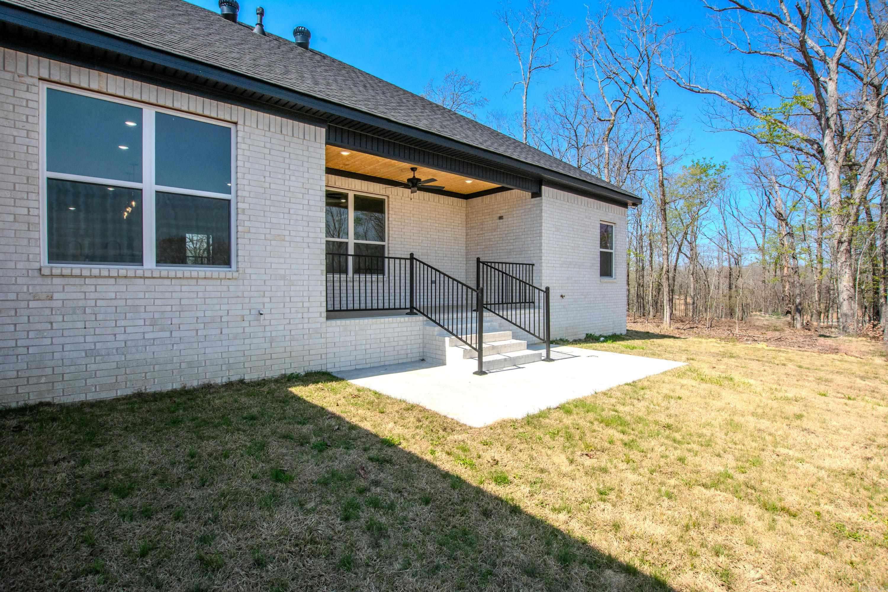912 Conrad Cove Property Photo 29