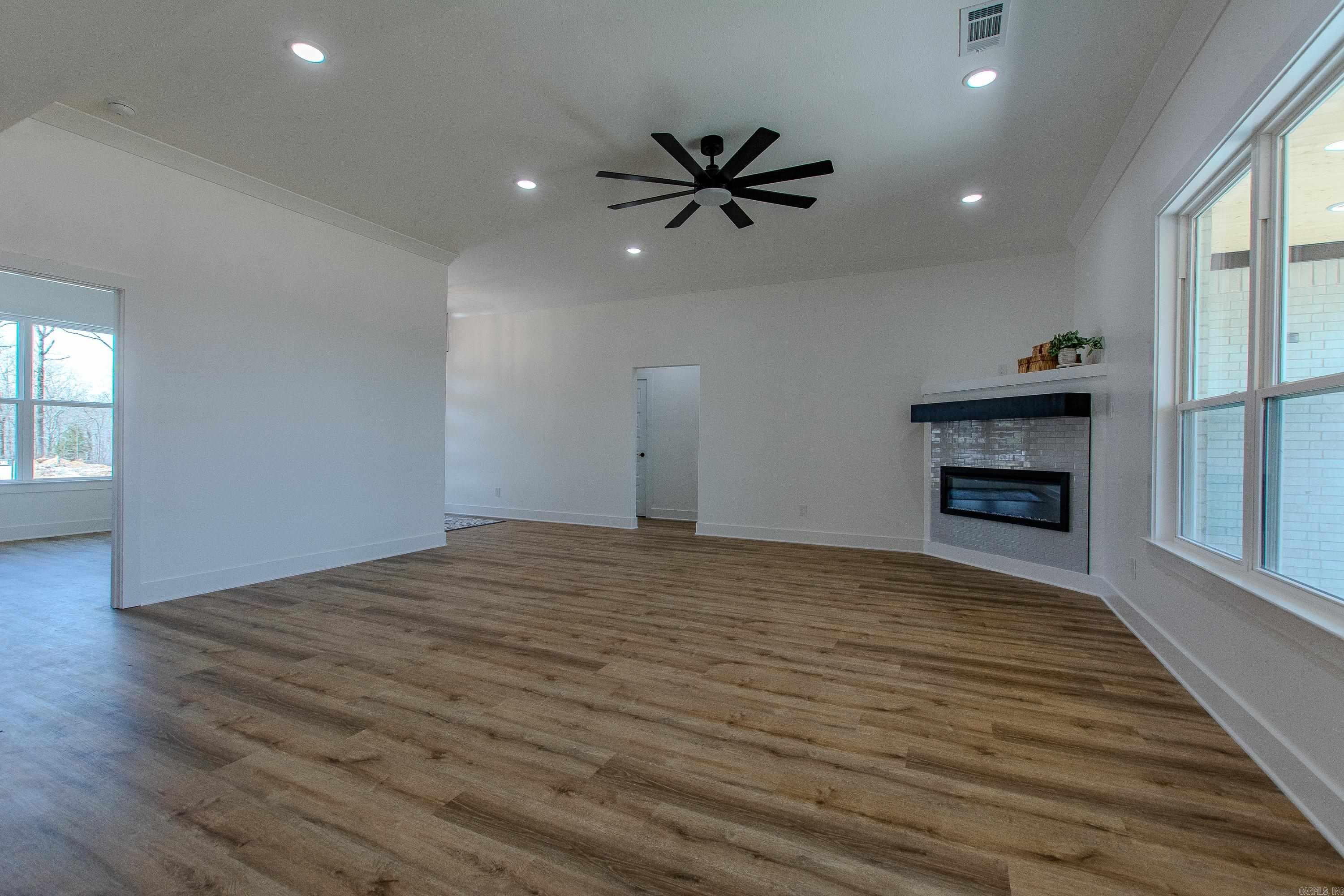 912 Conrad Cove Property Photo 31