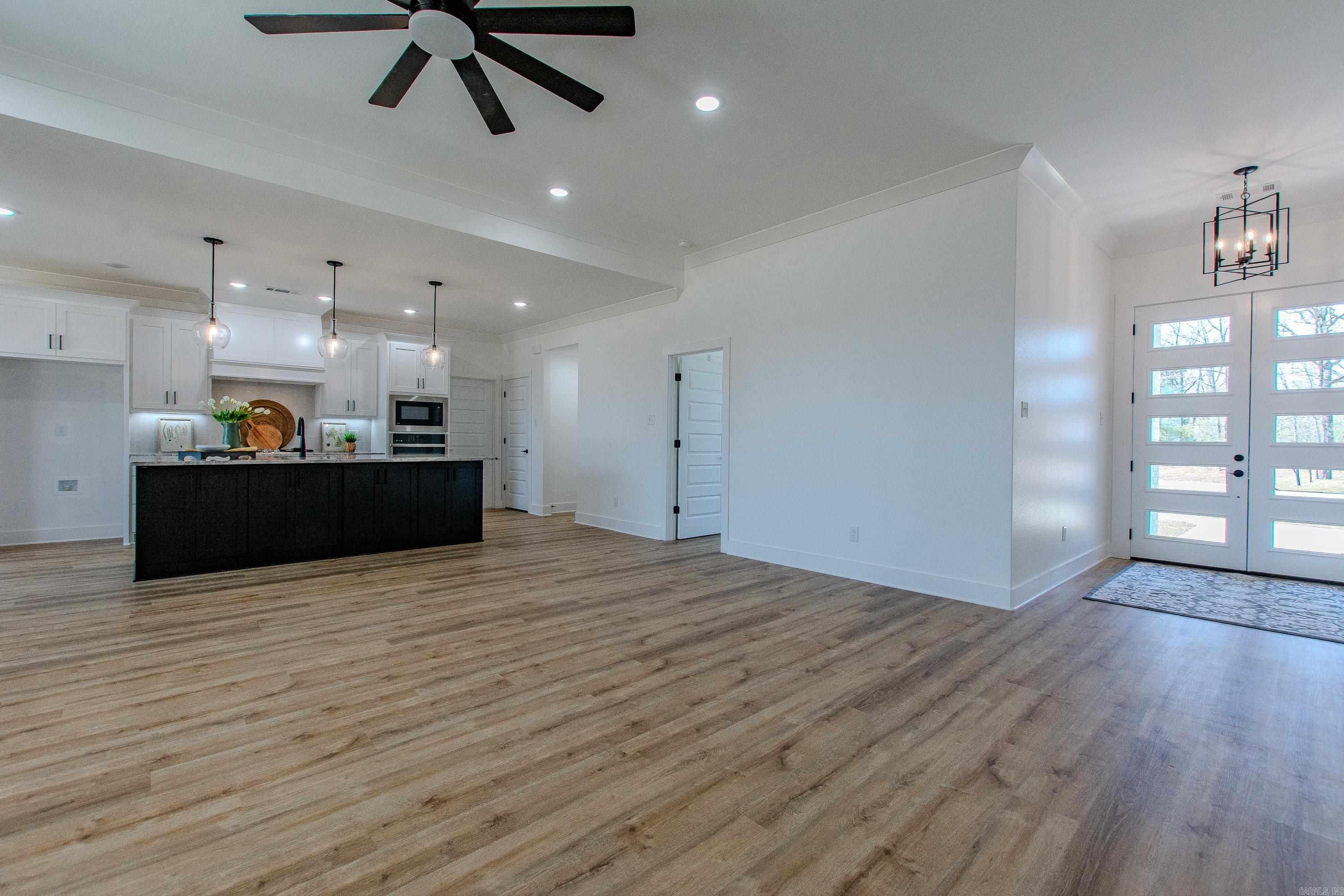 912 Conrad Cove Property Photo 34