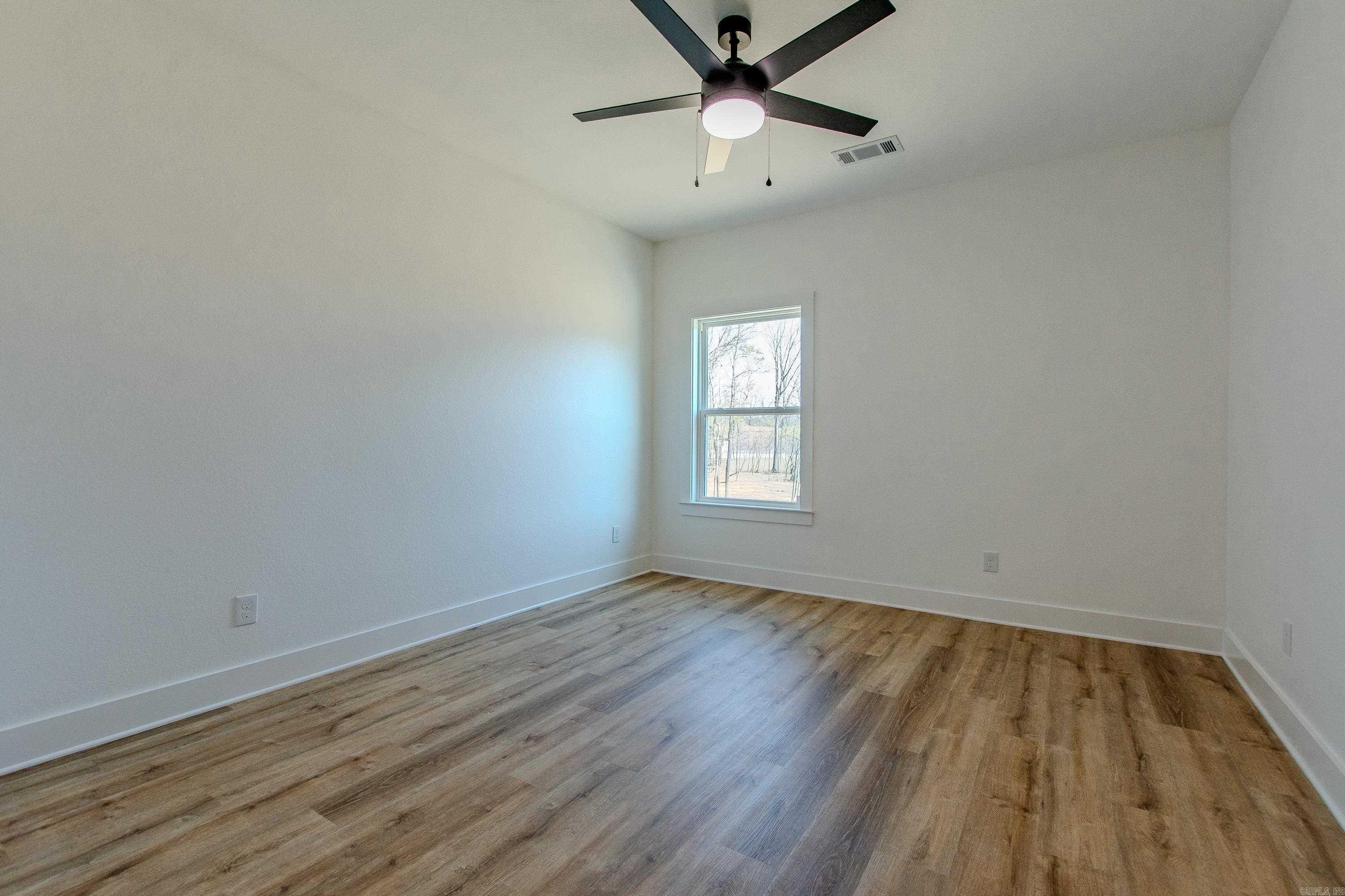 912 Conrad Cove Property Photo 44