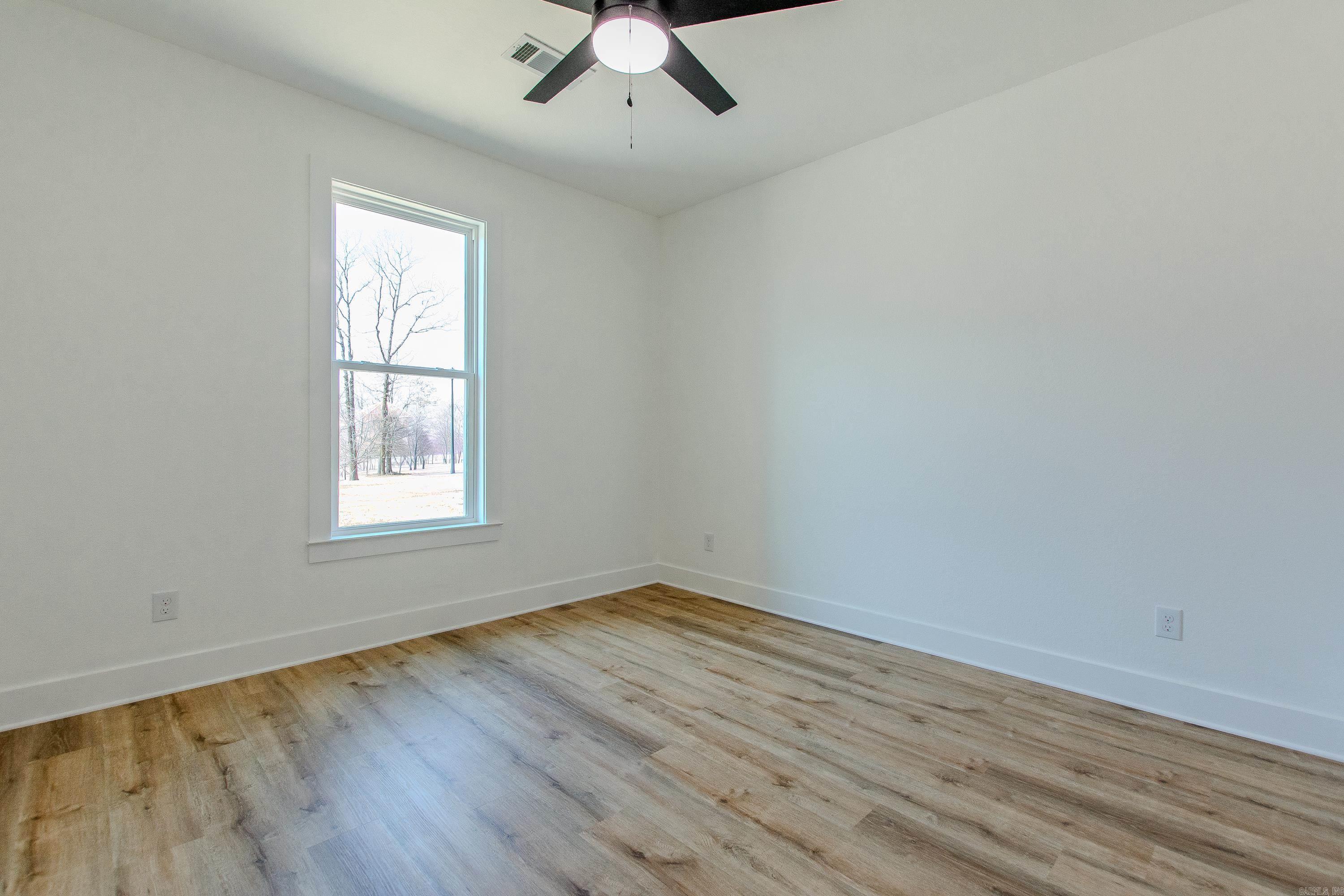 912 Conrad Cove Property Photo 47