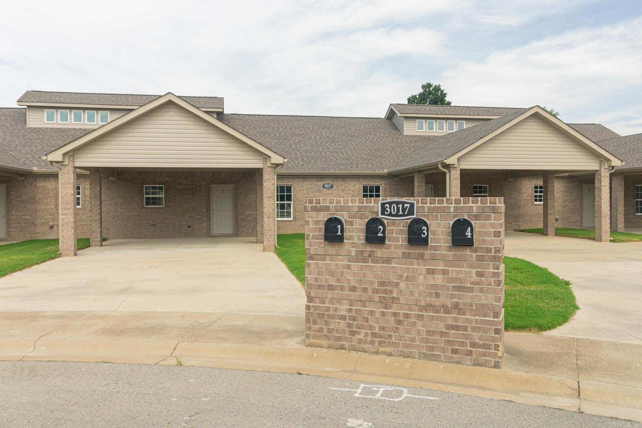 3101 Olivia Court Property Photo 8