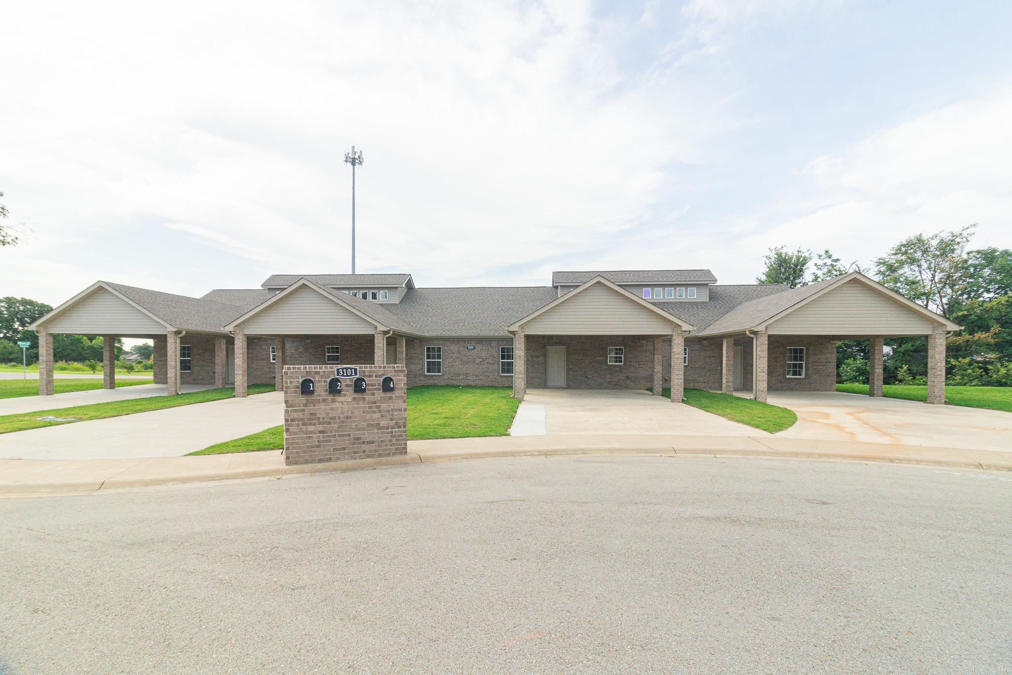 3101 Olivia Court Property Photo 13