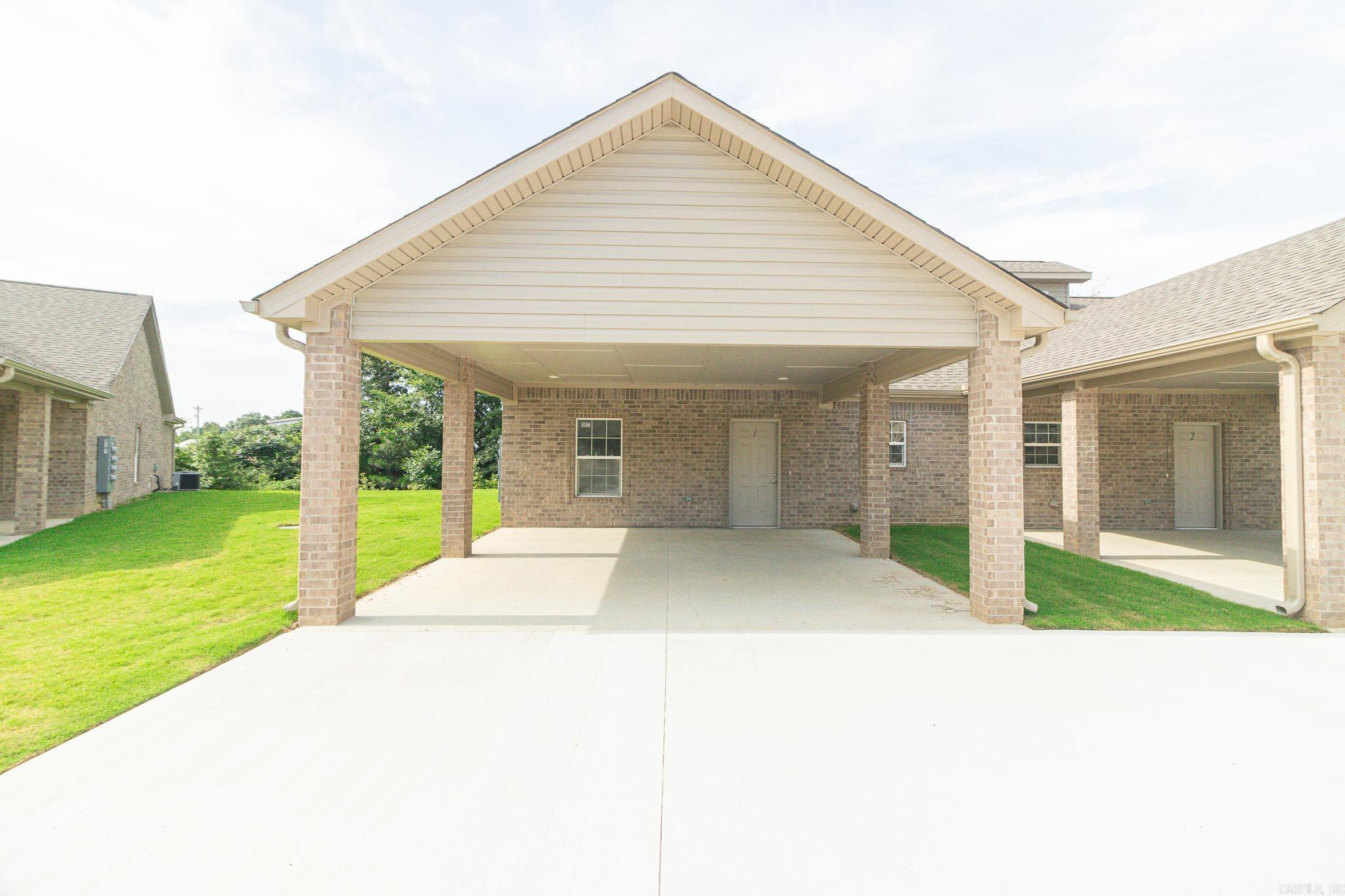 3101 Olivia Court Property Photo 14