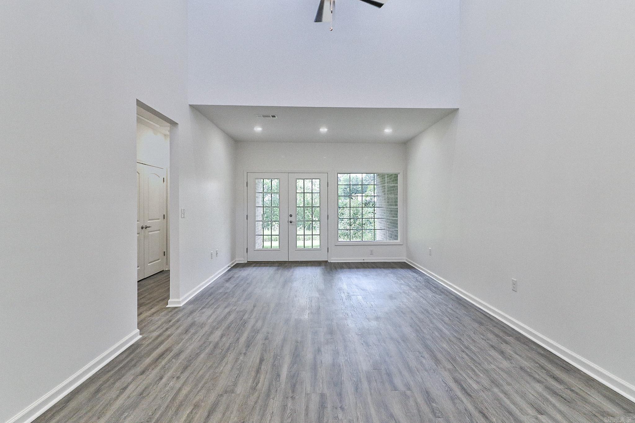 3101 Olivia Court Property Photo 17