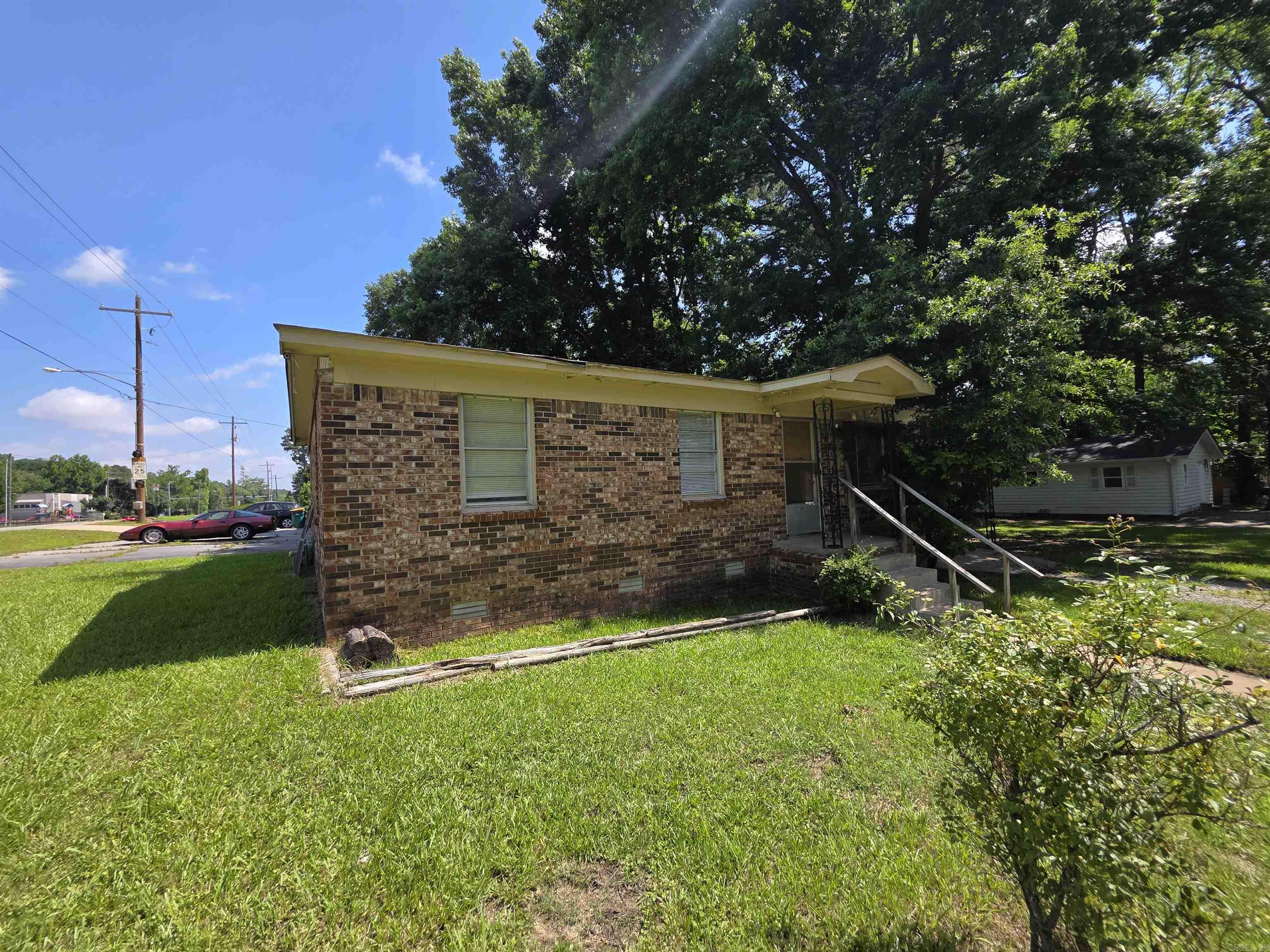 7524 Shady Grove Lane Property Photo 1
