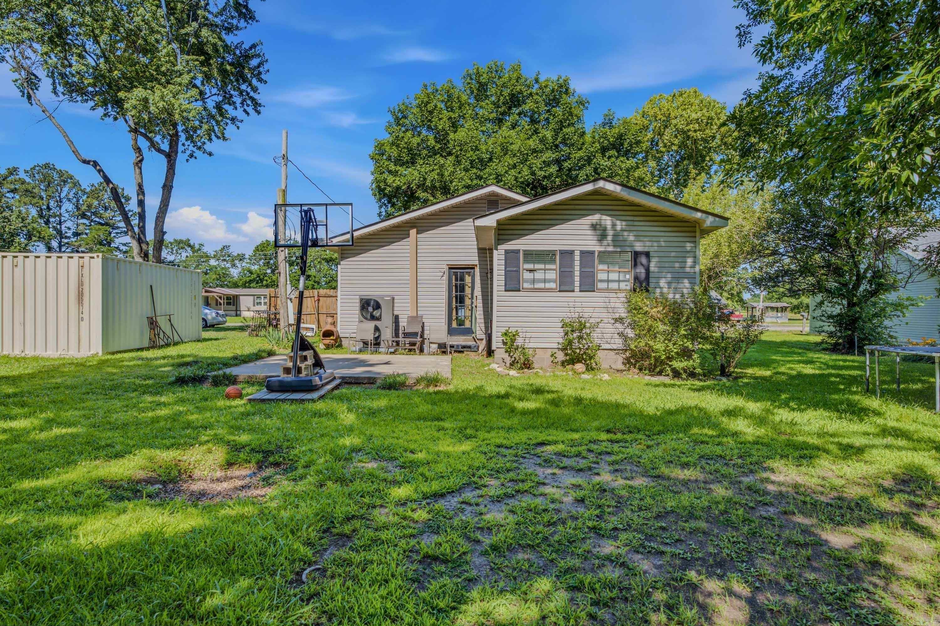 204 Peach Street Property Photo 12