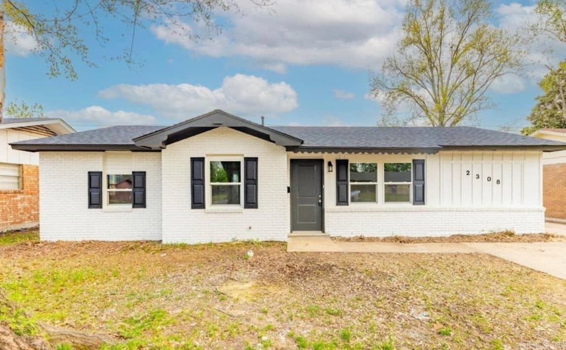 2308 Belmoor Drive Property Photo 1