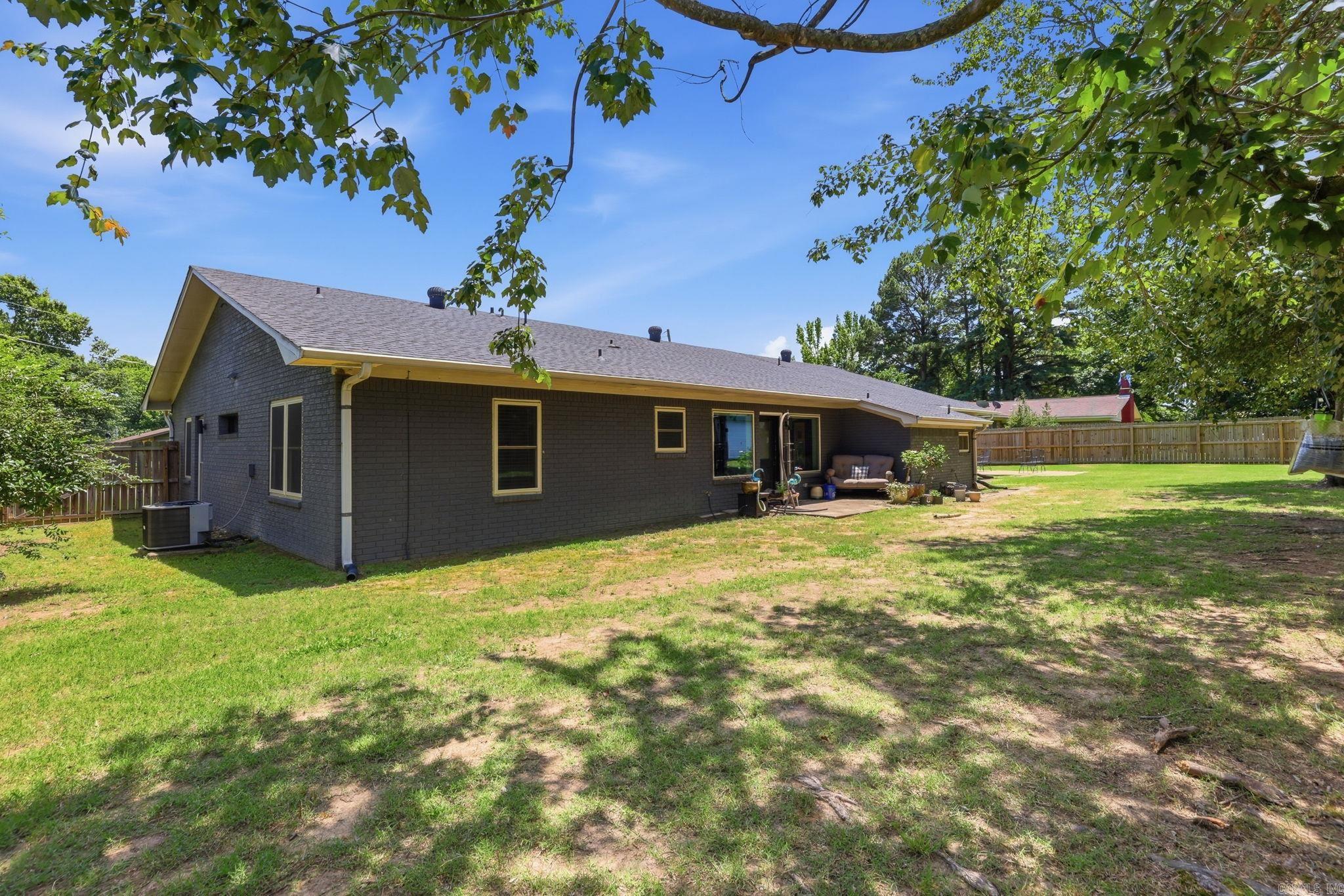 103 Byron St Property Photo 44