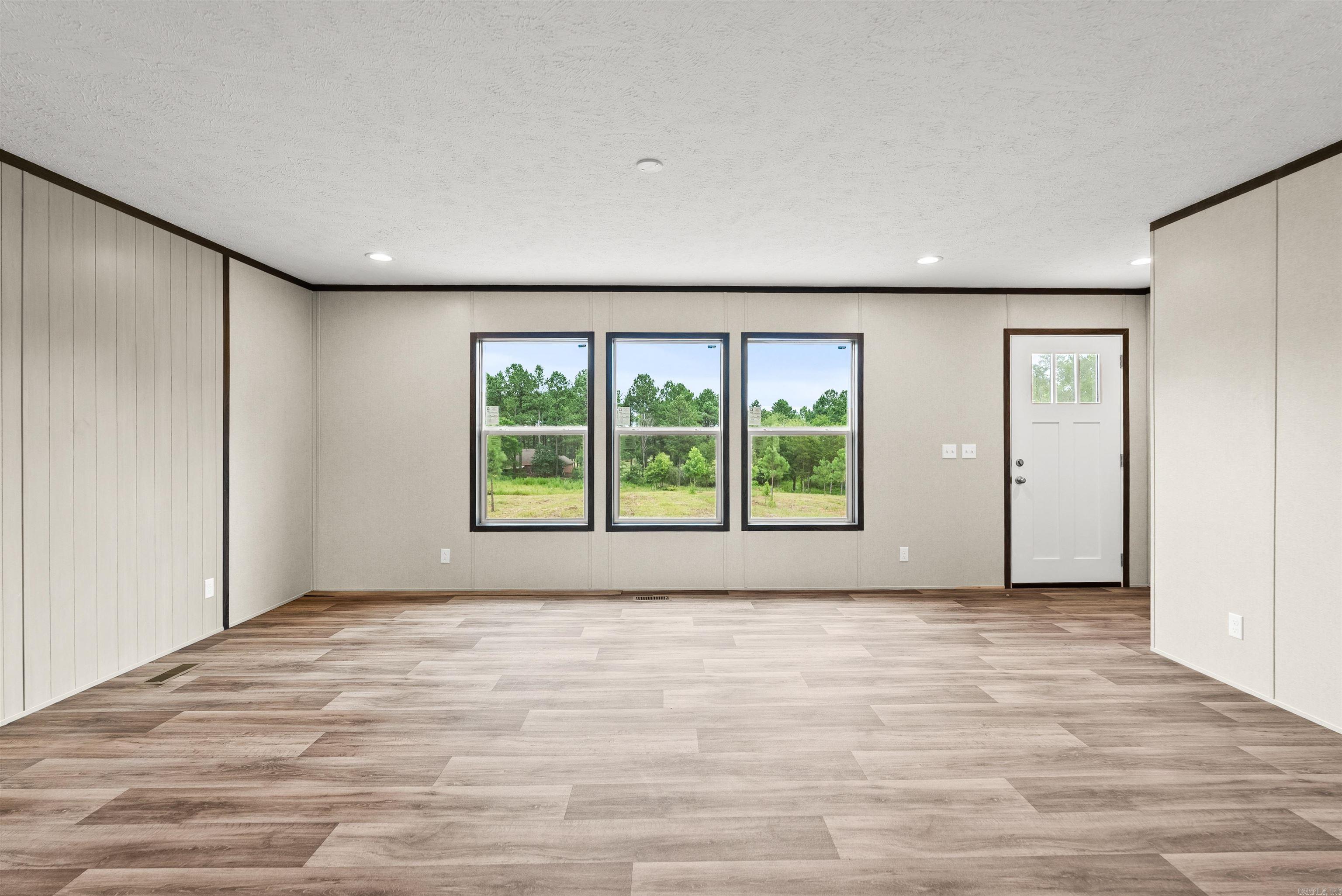 49 Hall Drive Property Photo 6