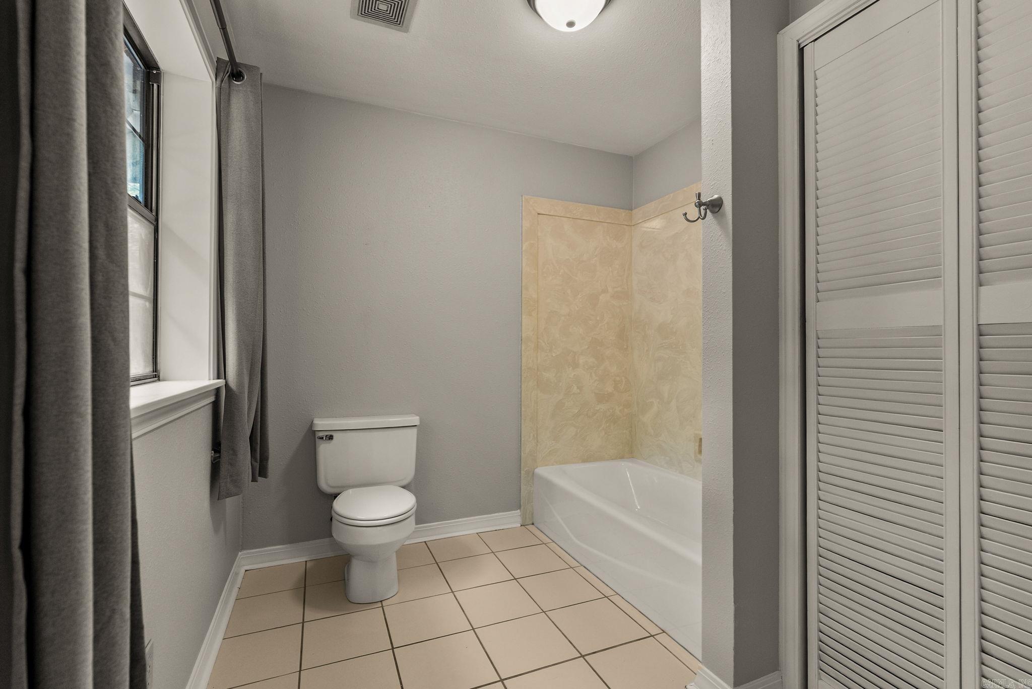 15724 Wilson Lateral Road Property Photo 26
