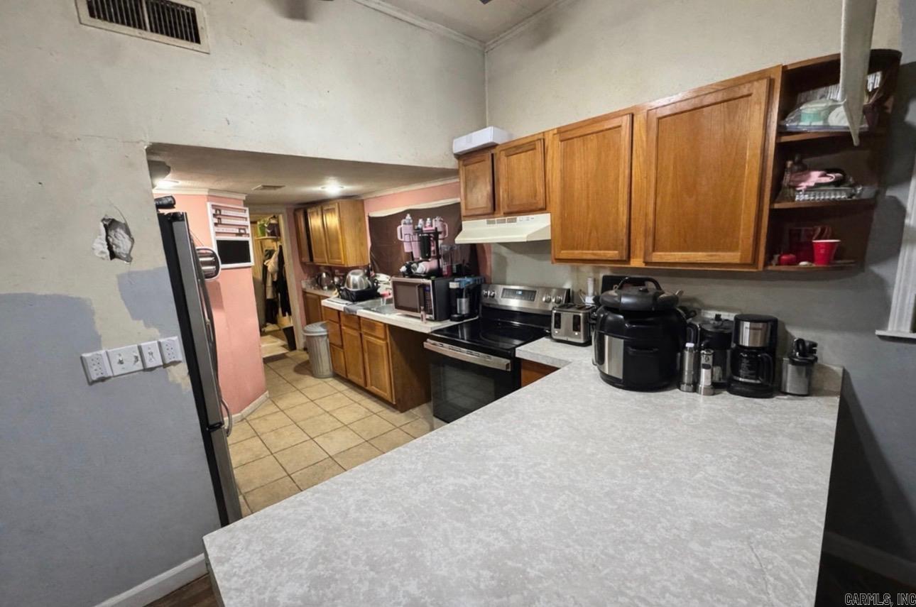 6105 Pointview Road Property Photo 7